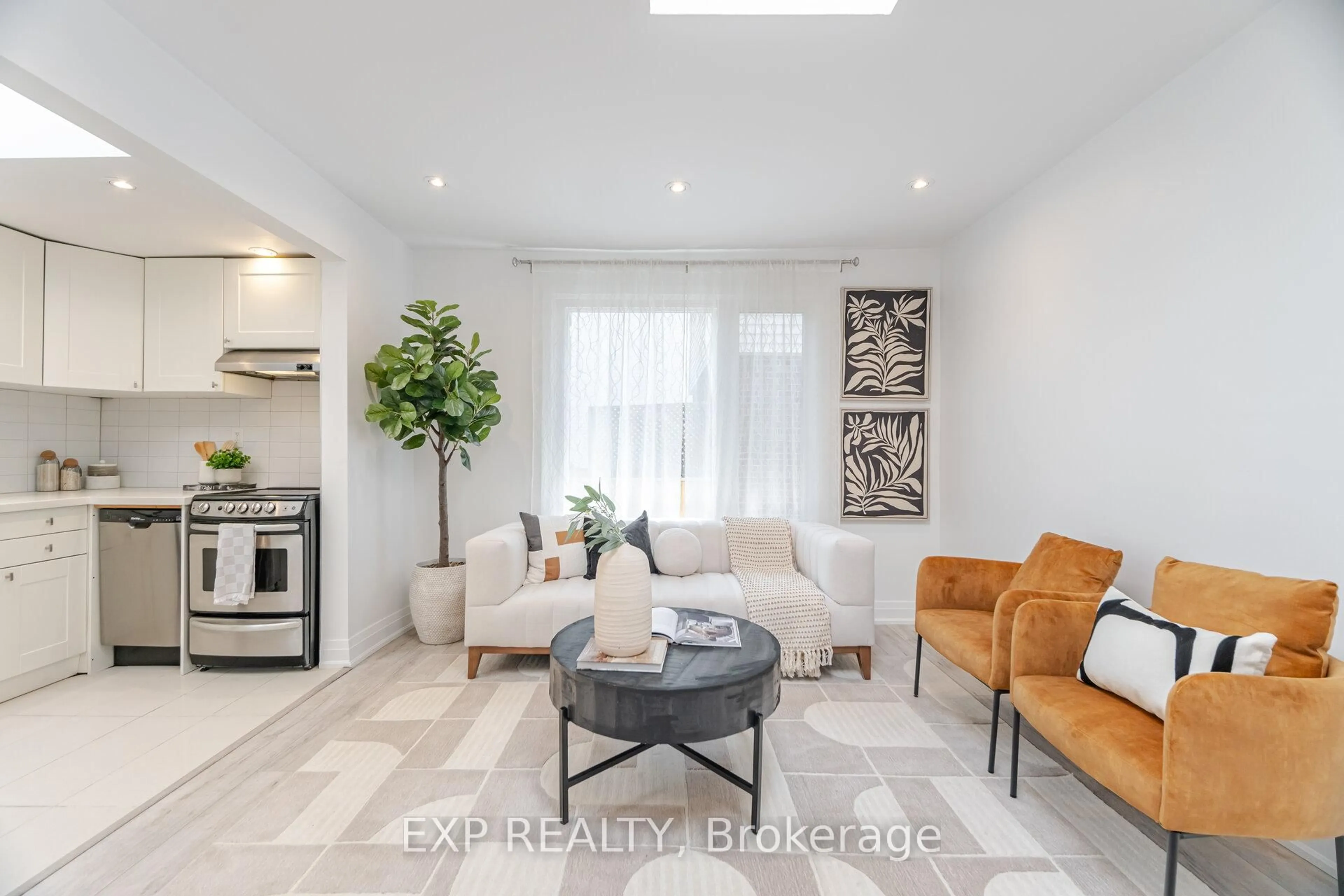 Living room with furniture, unknown for 48 Orley Ave, Toronto Ontario M4C 2C1