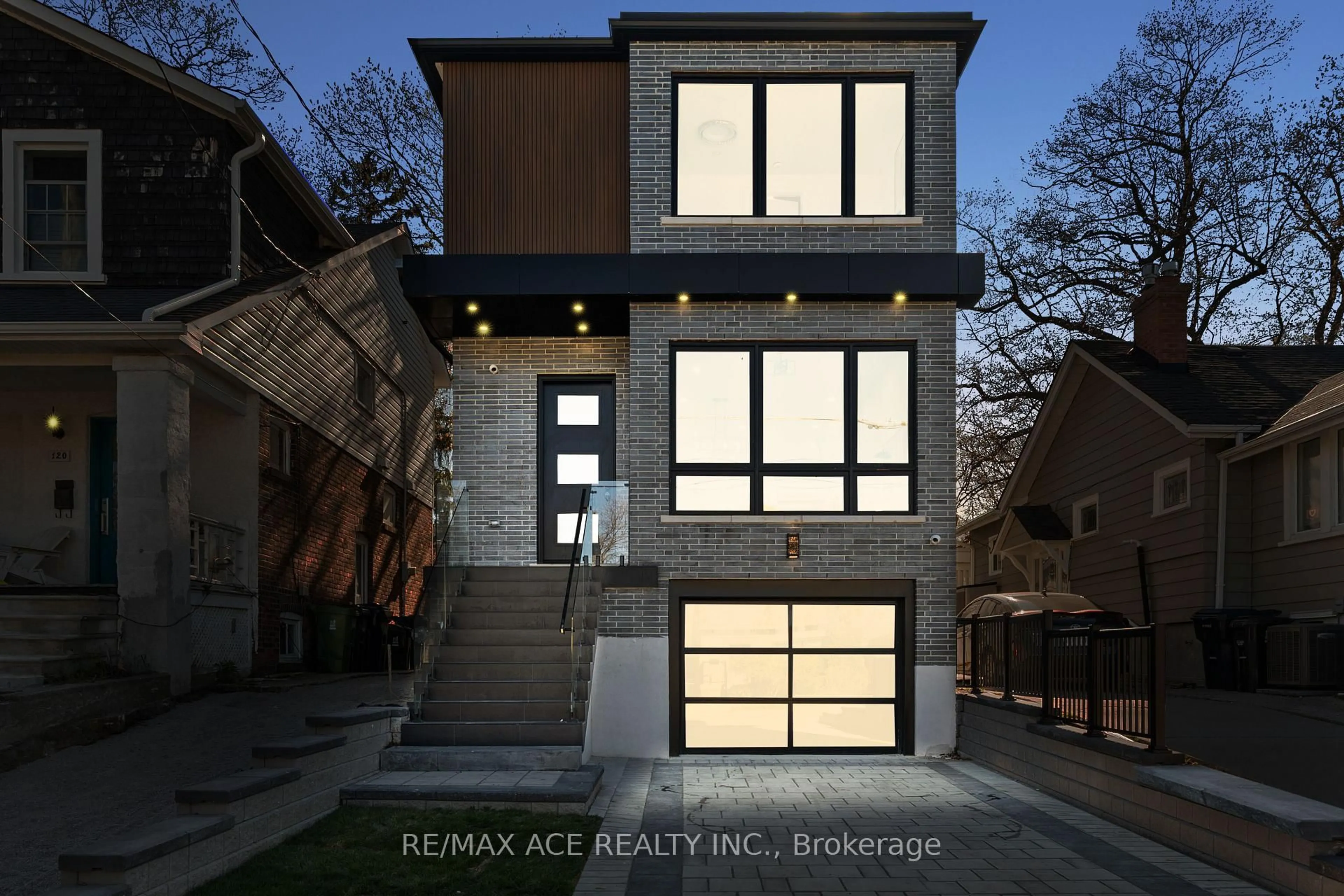 Home with brick exterior material, street for 122 Warden Ave, Toronto Ontario M1N 2Z4
