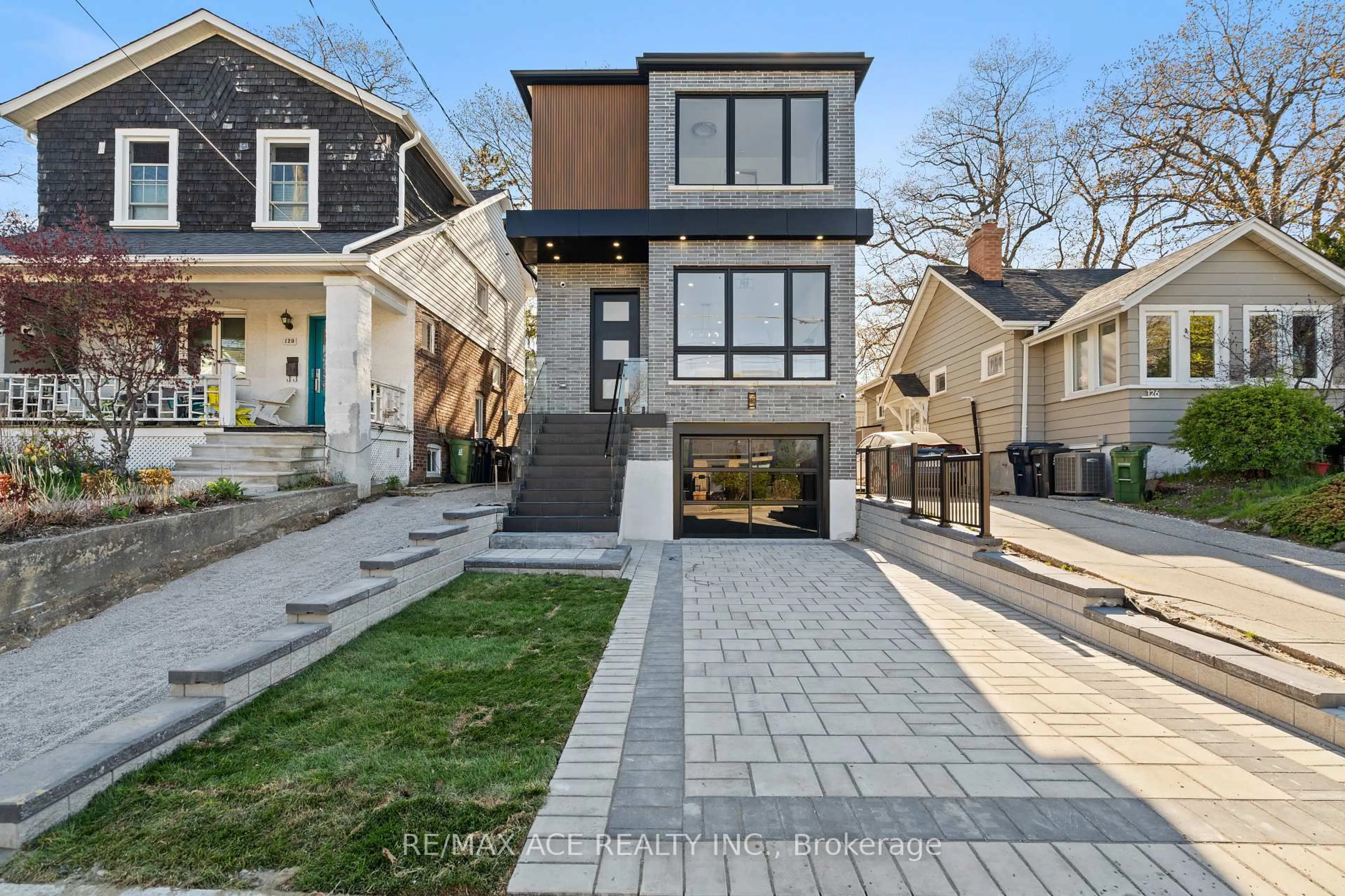 Home with brick exterior material, street for 122 Warden Ave, Toronto Ontario M1N 2Z4