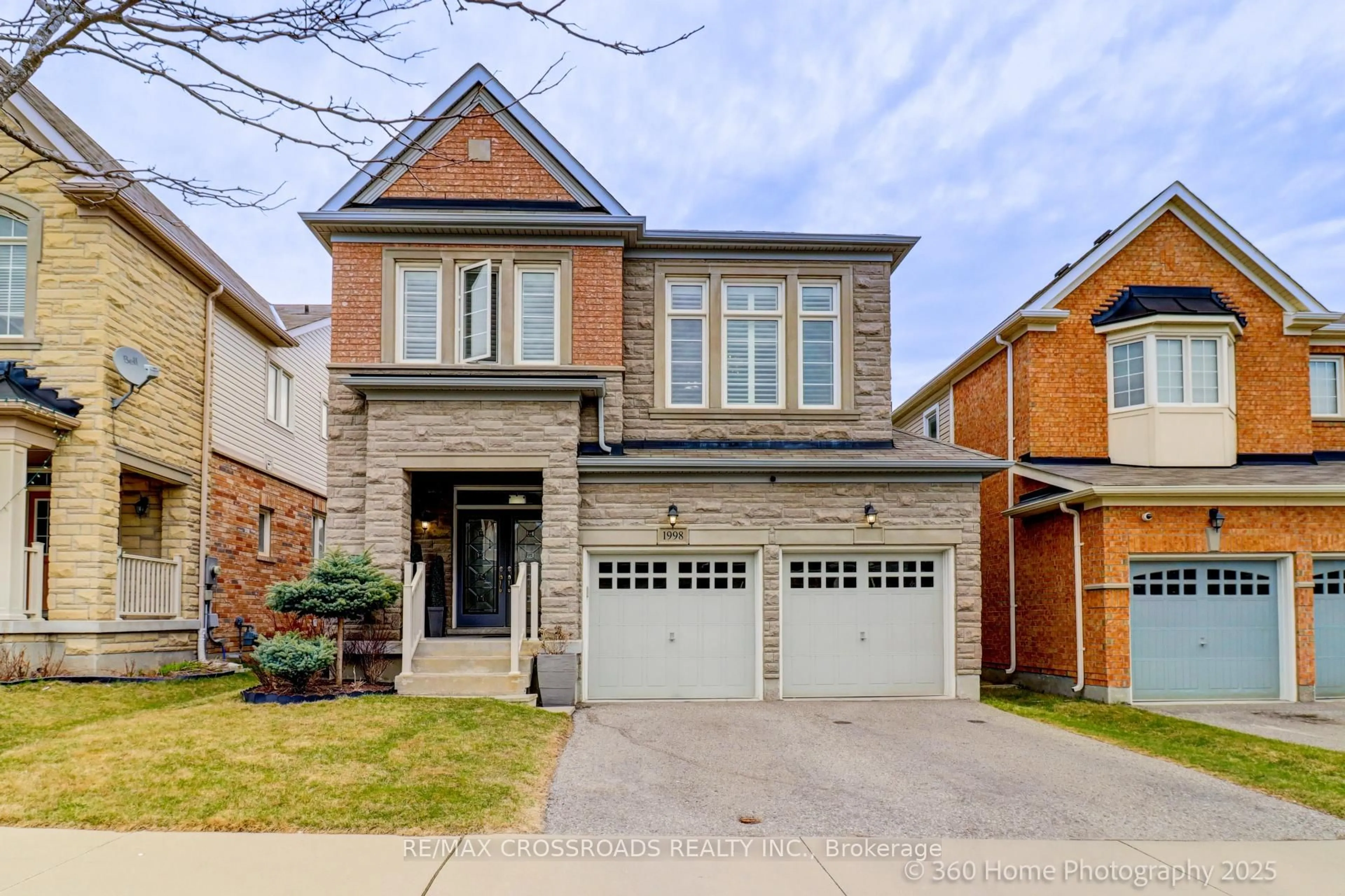Home with brick exterior material, street for 1998 Cocklin Cres, Oshawa Ontario L1K 0T6
