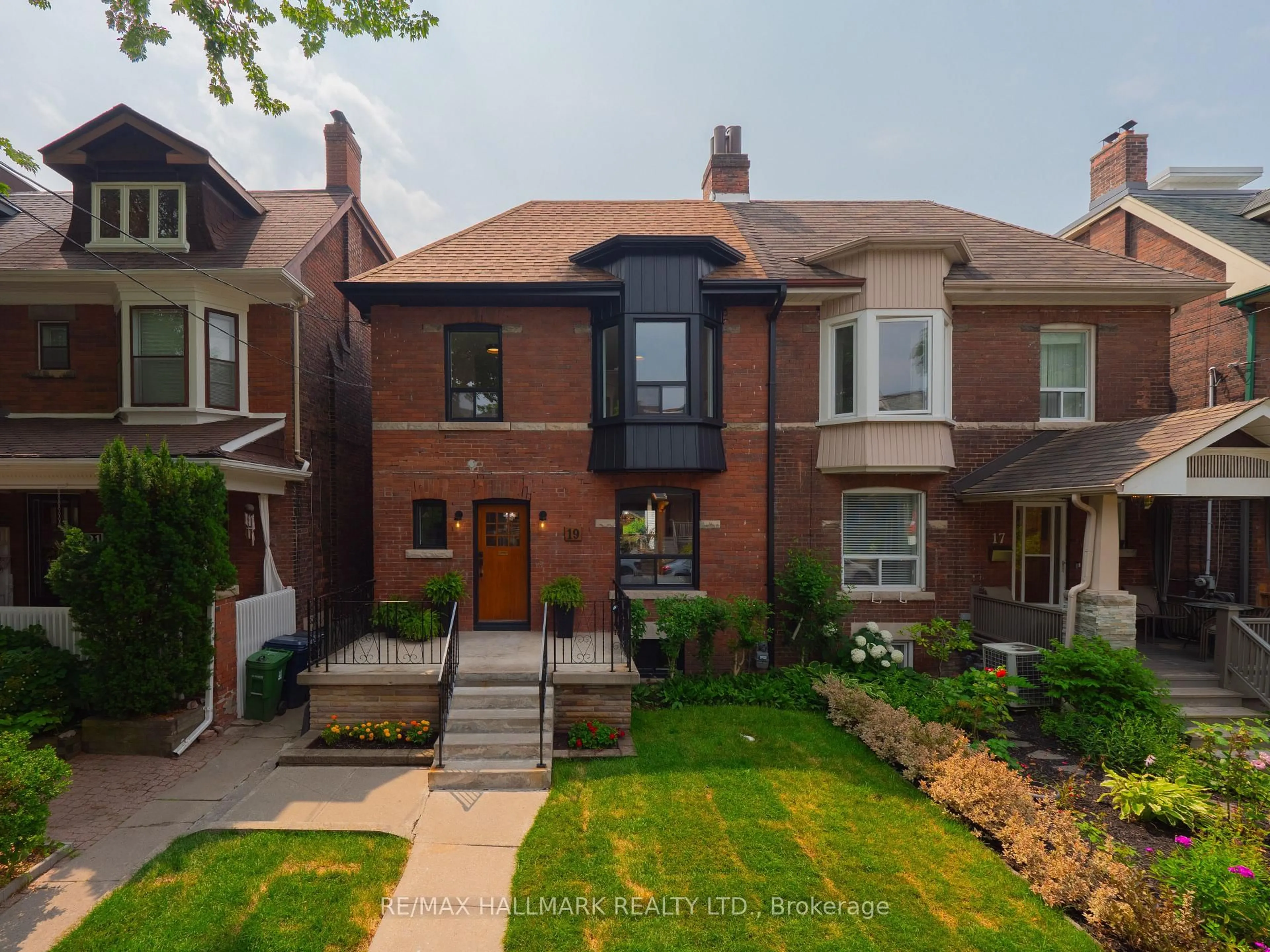 Home with brick exterior material, street for 19 Garnock Ave, Toronto Ontario M4K 1M1
