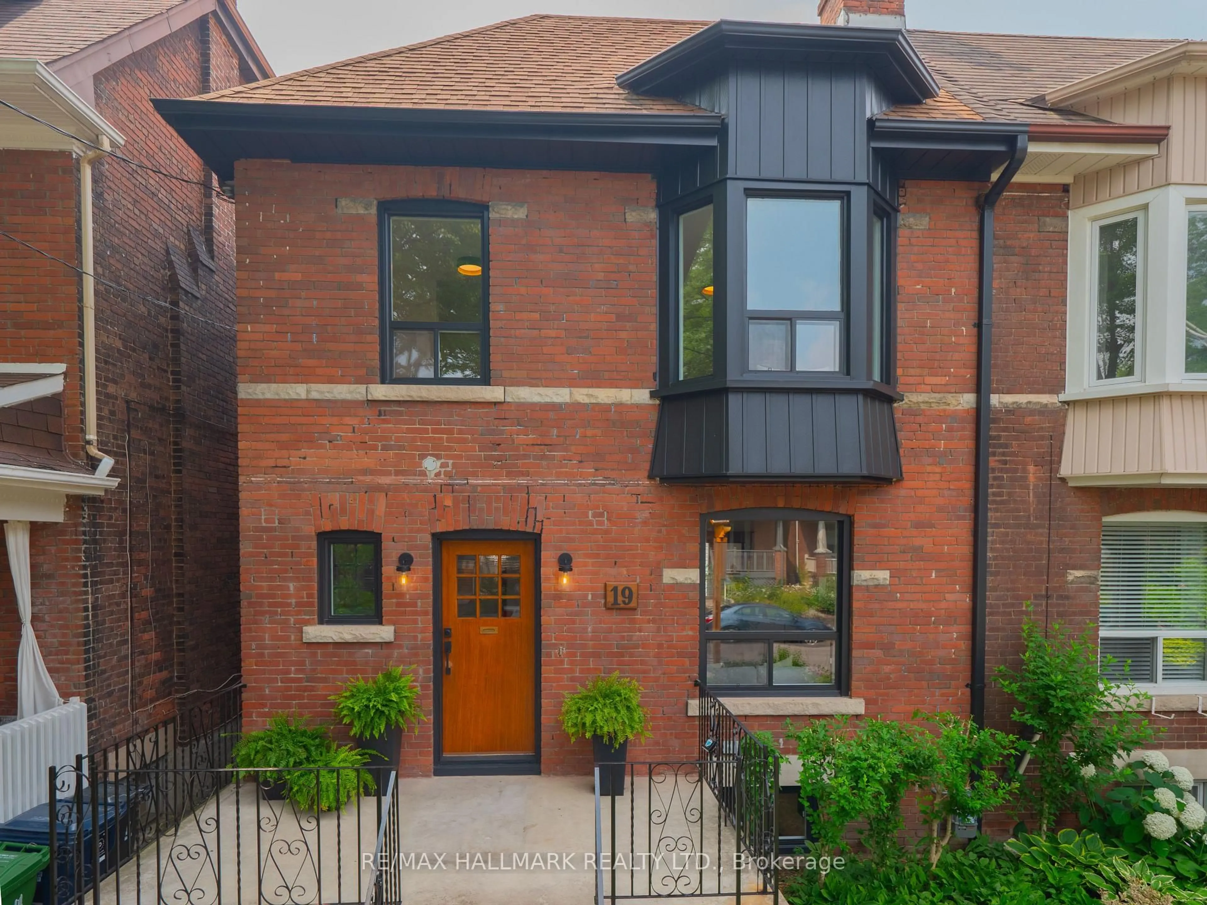 Home with brick exterior material, street for 19 Garnock Ave, Toronto Ontario M4K 1M1