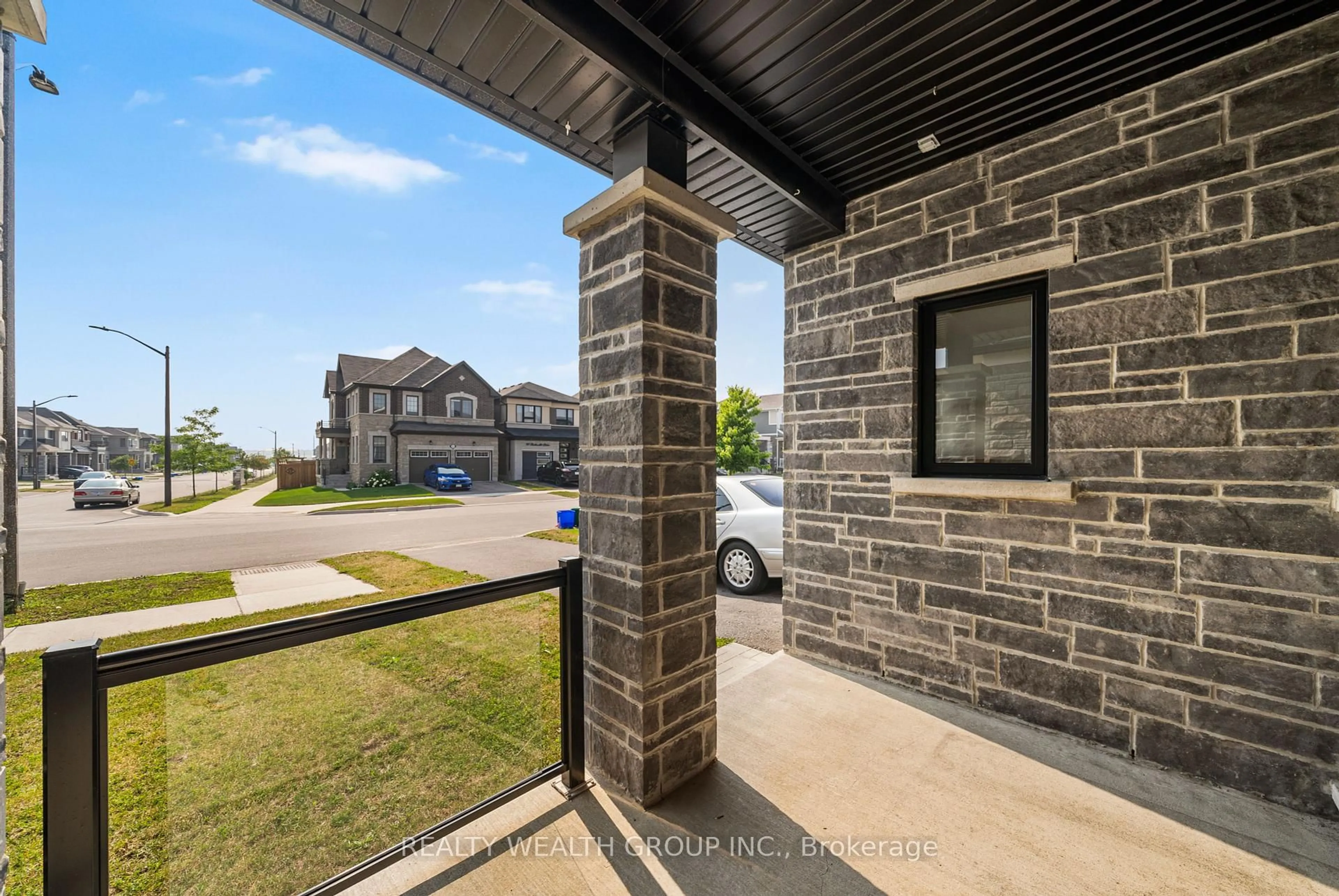 Unknown for 100 BARKERVILLE Dr, Whitby Ontario L1P 0L8