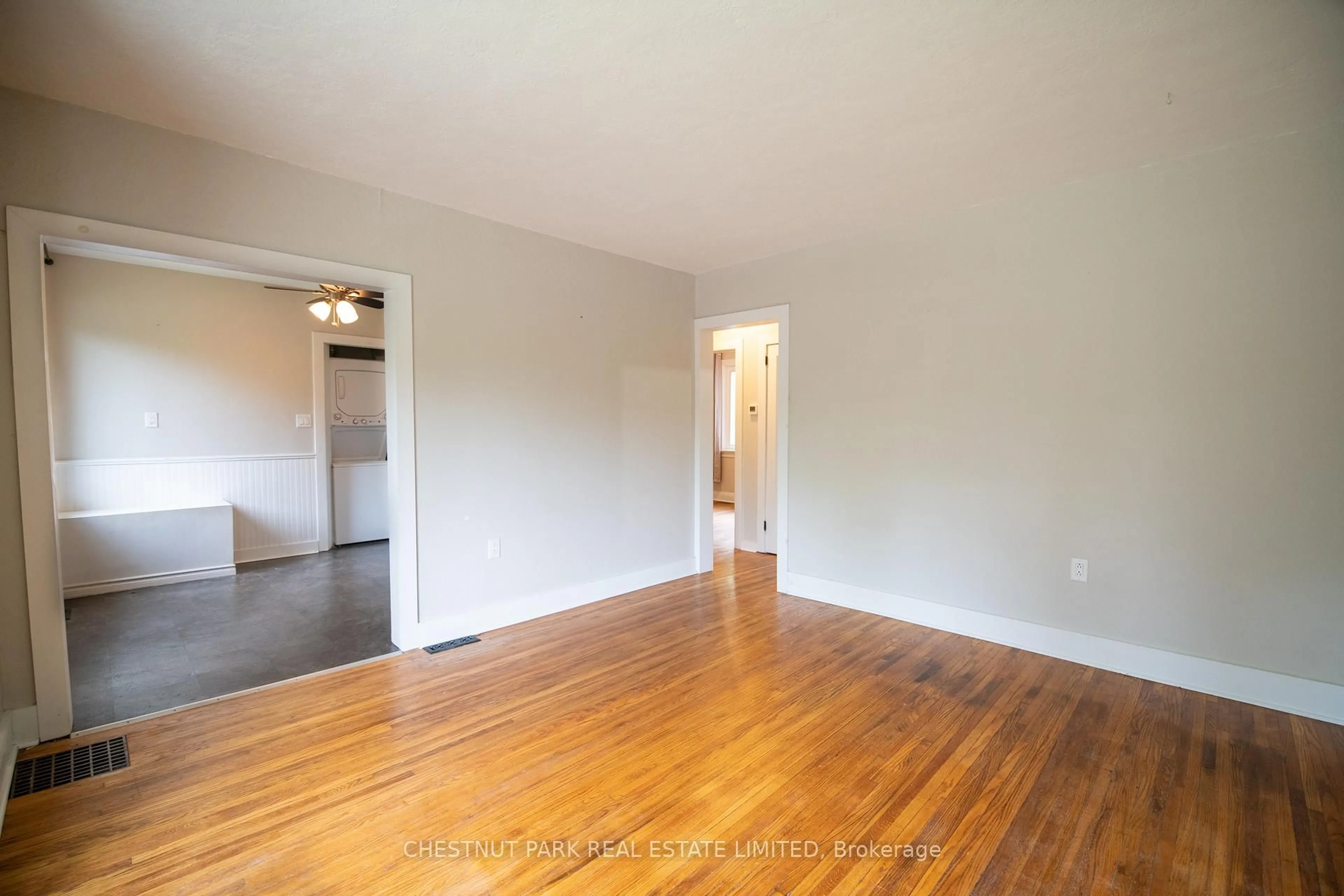 A pic of a room for 174 Gibbons St, Oshawa Ontario L1J 4Y3