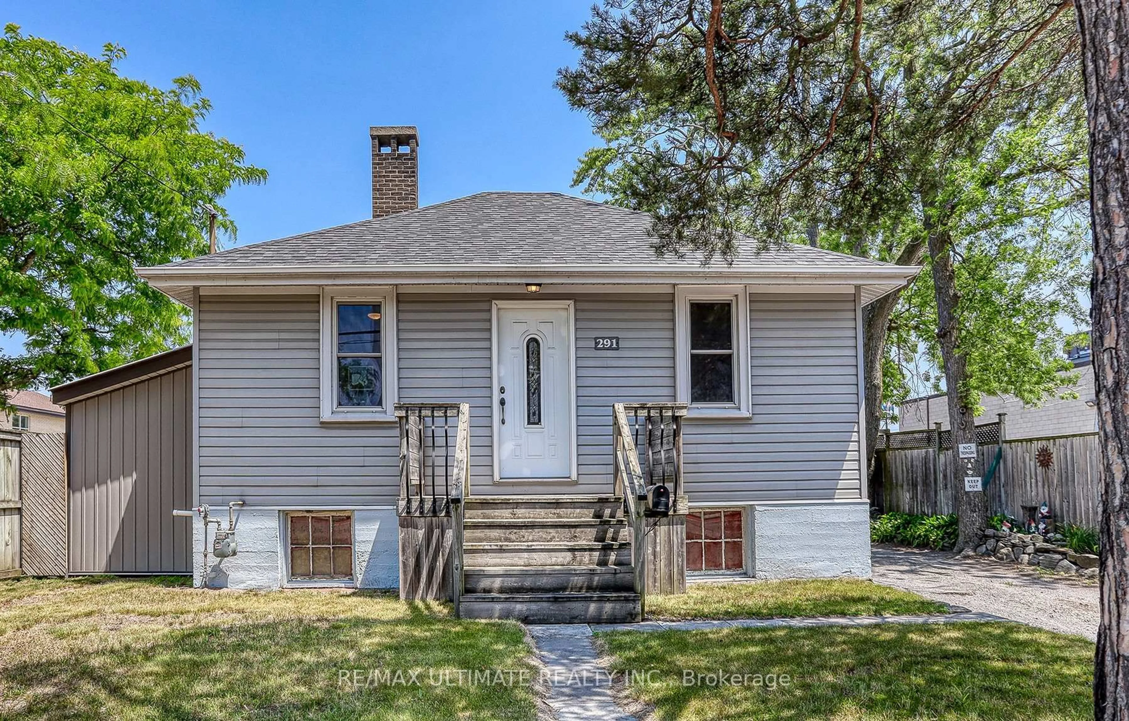 Home with vinyl exterior material, street for 291 Morningside Ave, Toronto Ontario M1E 3G1