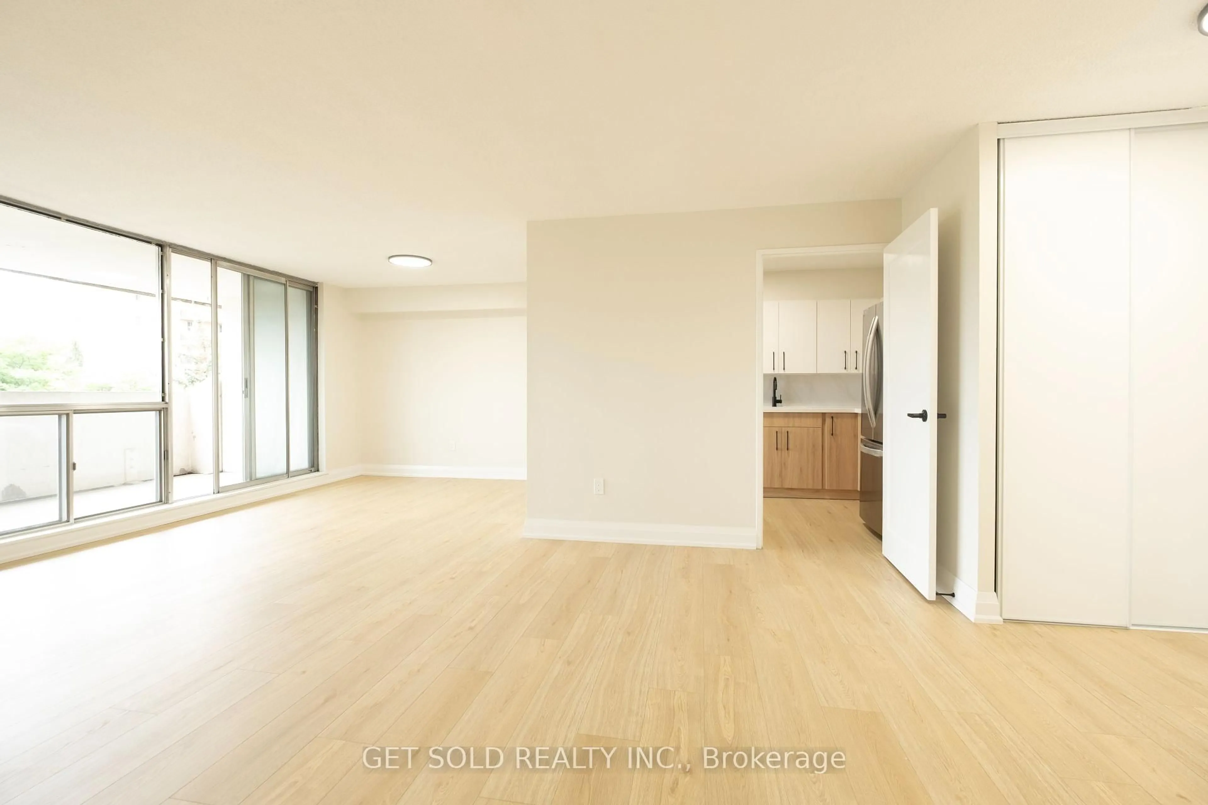 A pic of a room for 120 Dundalk Dr #405, Toronto Ontario M1P 4V9