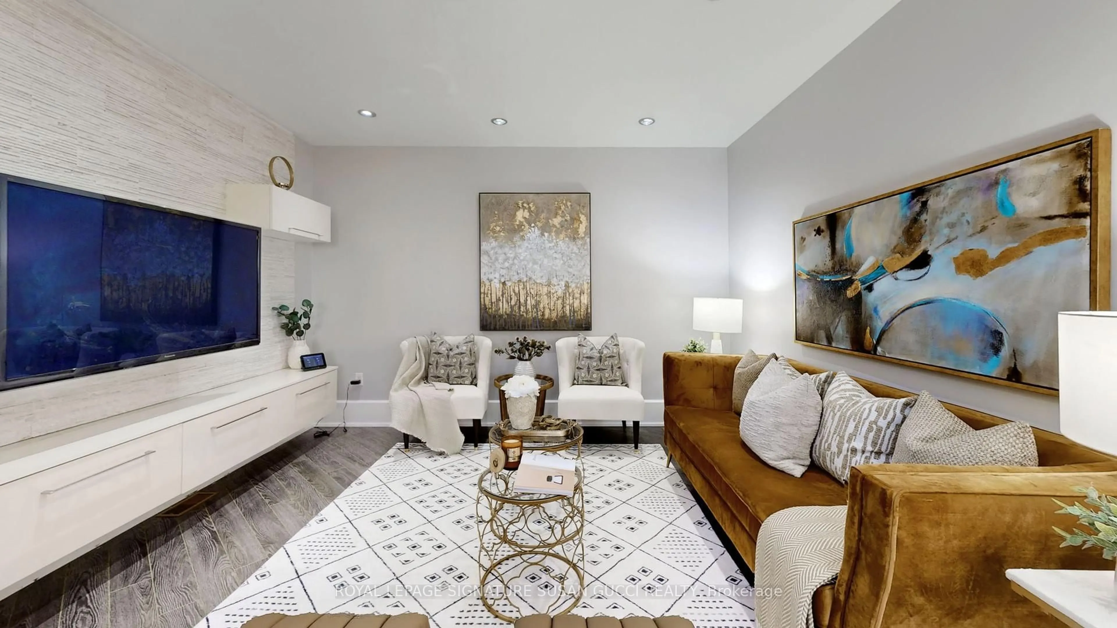 Living room with furniture, unknown for 8 Furnival Rd, Toronto Ontario M4B 1W2