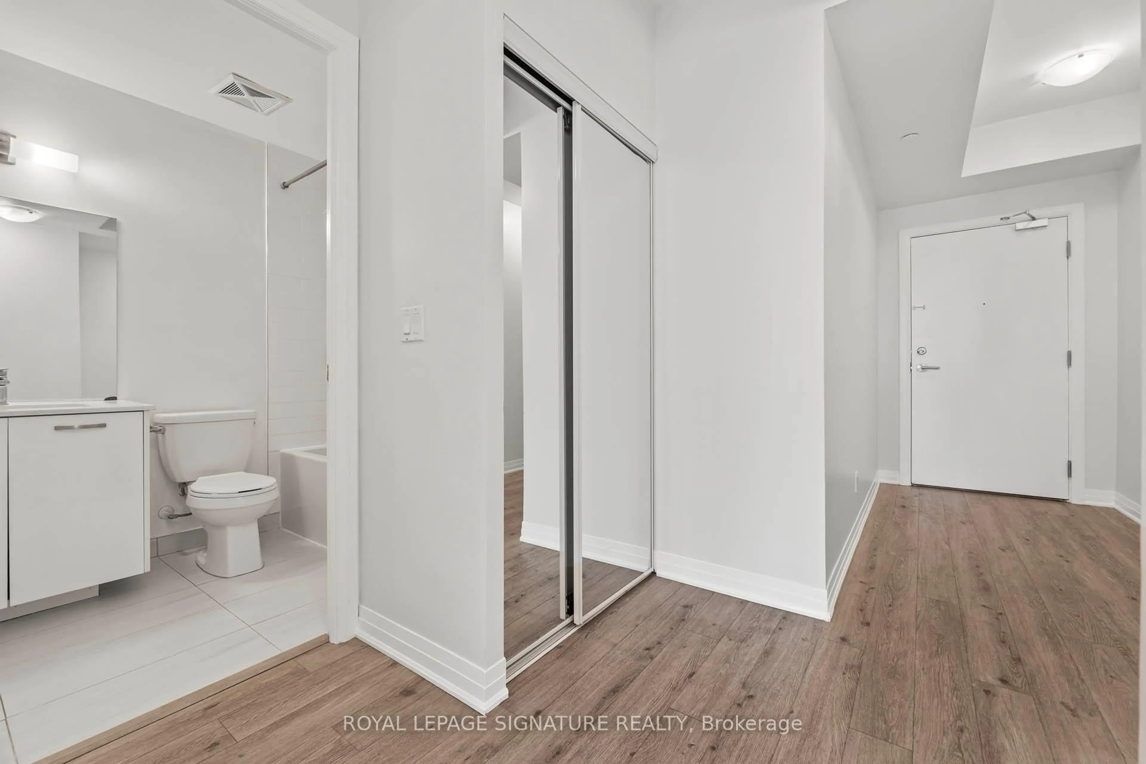 Standard bathroom, unknown for 1630 Queen St #405, Toronto Ontario M4L 1G3