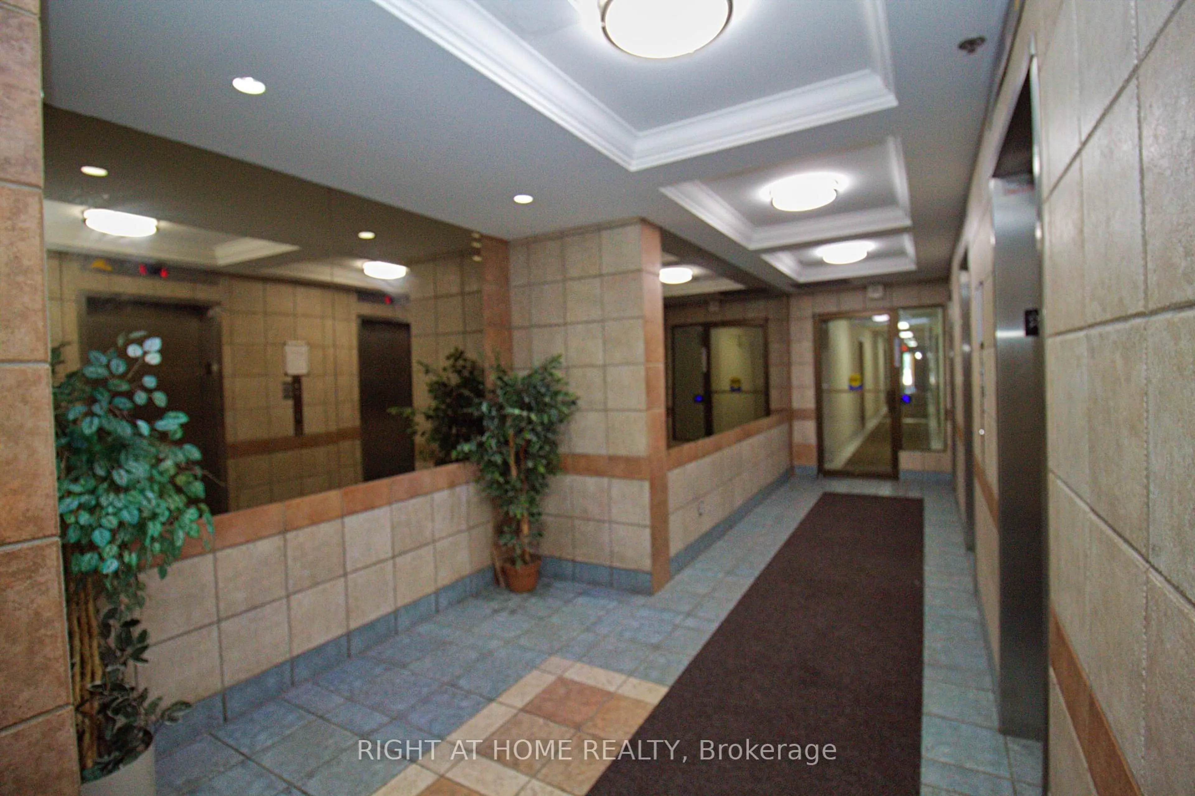 Lobby for 90 Ling Rd #904, Toronto Ontario M1E 4Y3