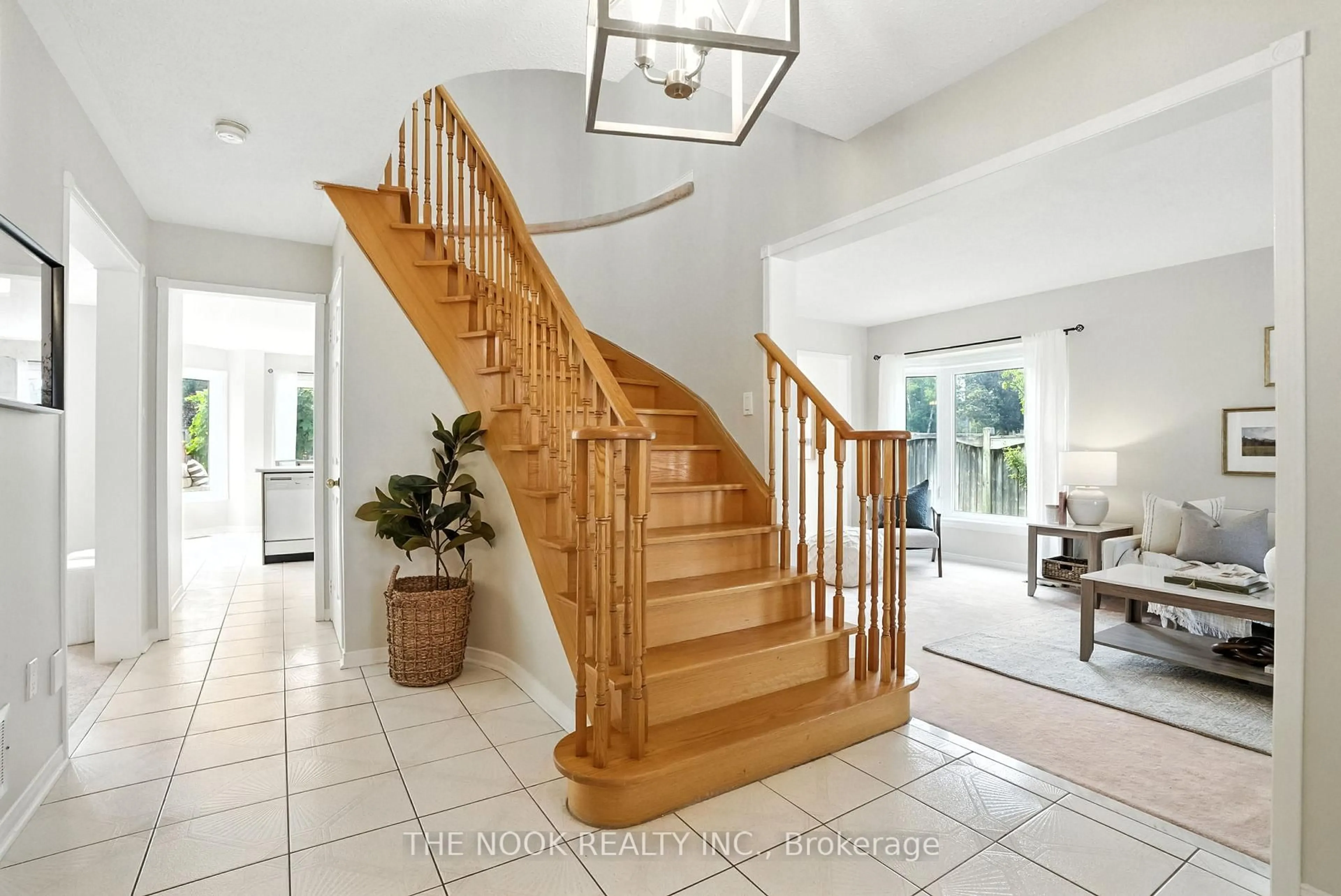 Stairs for 1544 Napanee Rd, Pickering Ontario L1V 6T7