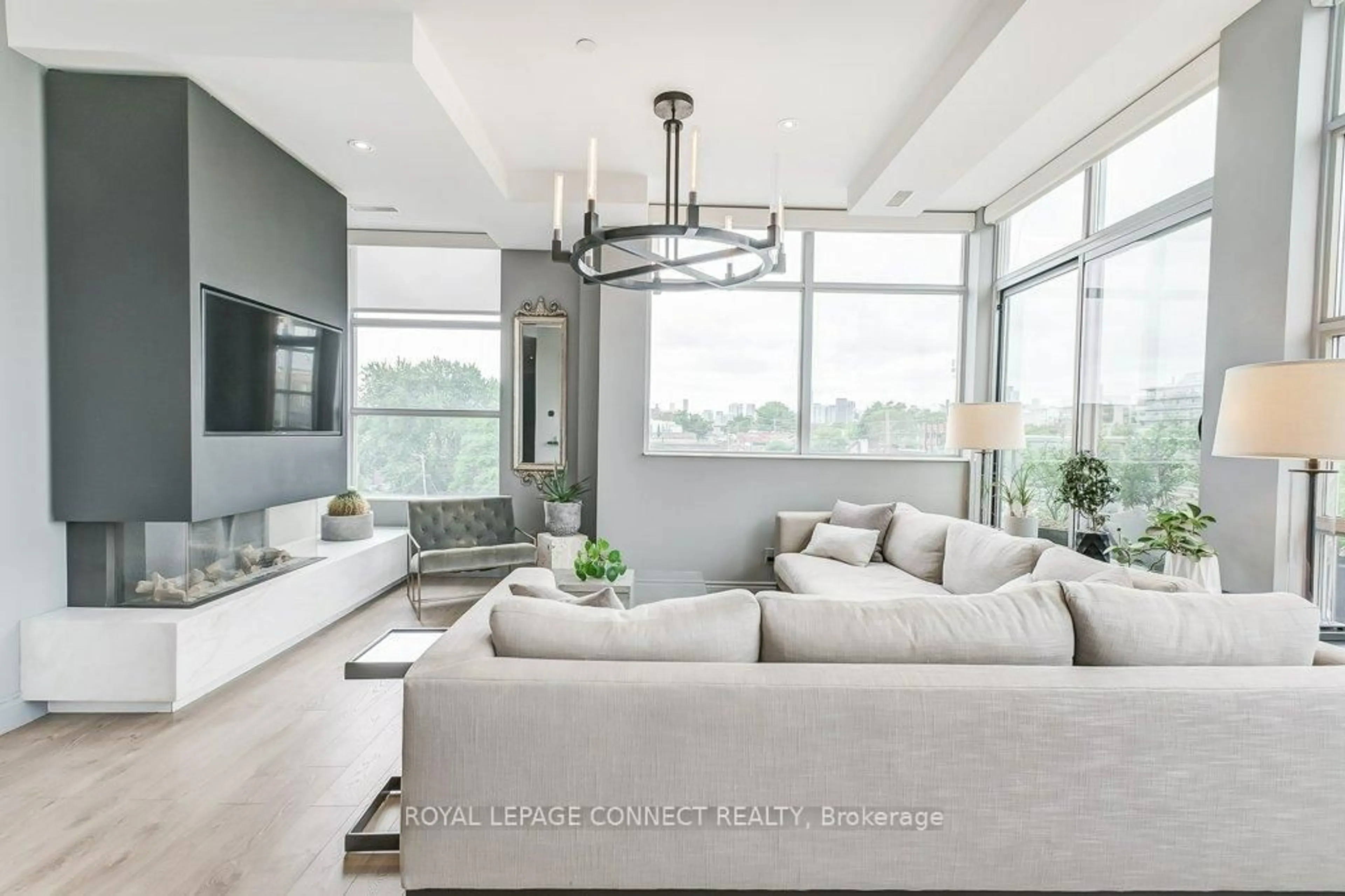 Living room with furniture, unknown for 1003 Queen St #401, Toronto Ontario M4M 1K3