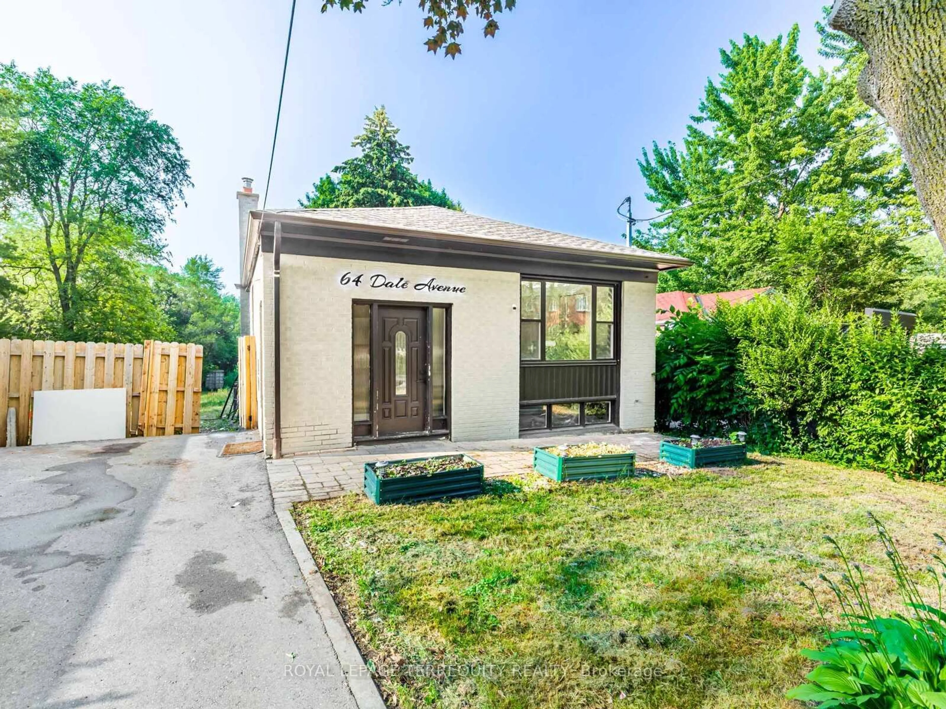 Unknown for 64 Dale Ave, Toronto Ontario M1J 3J5