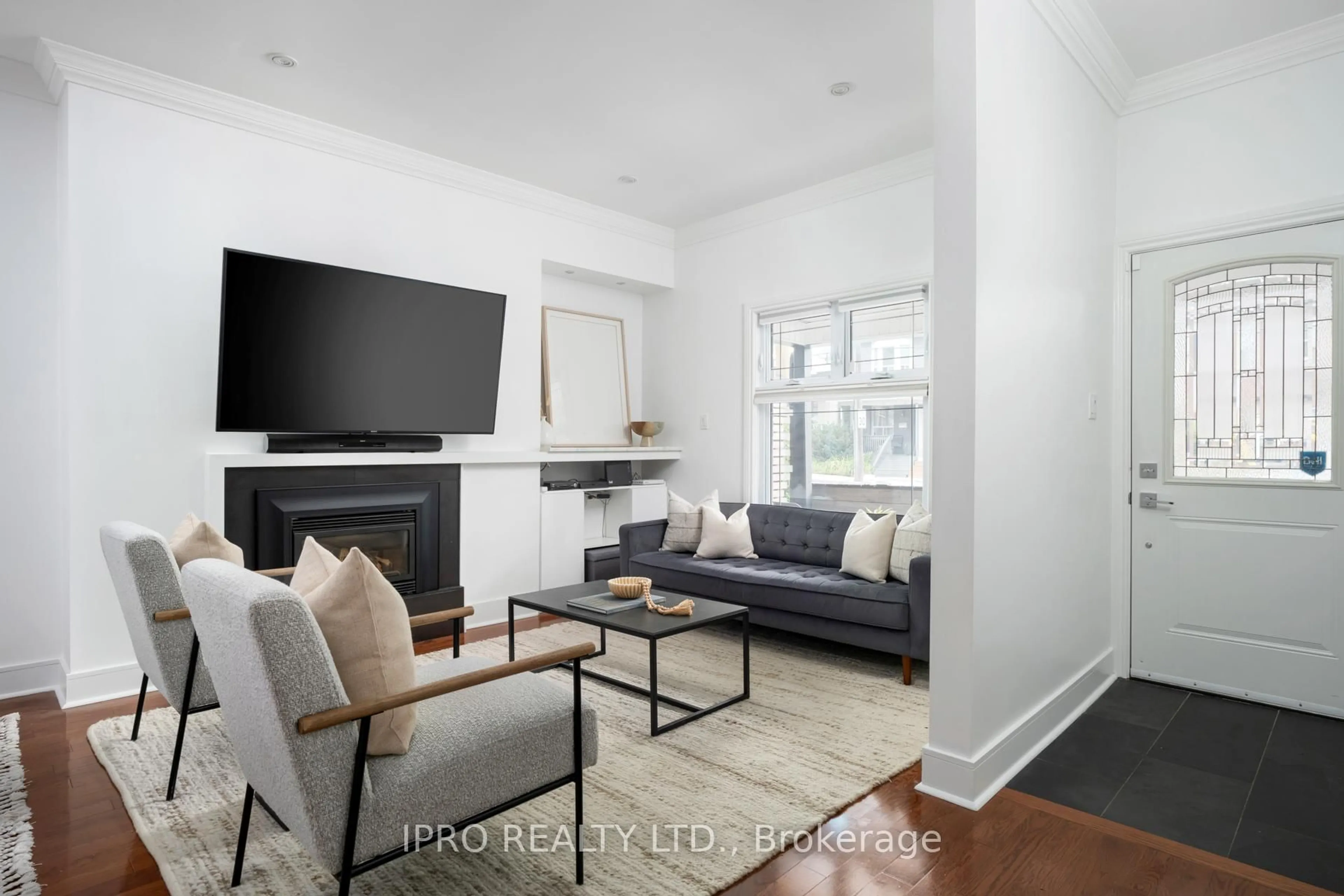 Living room with furniture, unknown for 506 Pape Ave, Toronto Ontario M4K 3R2