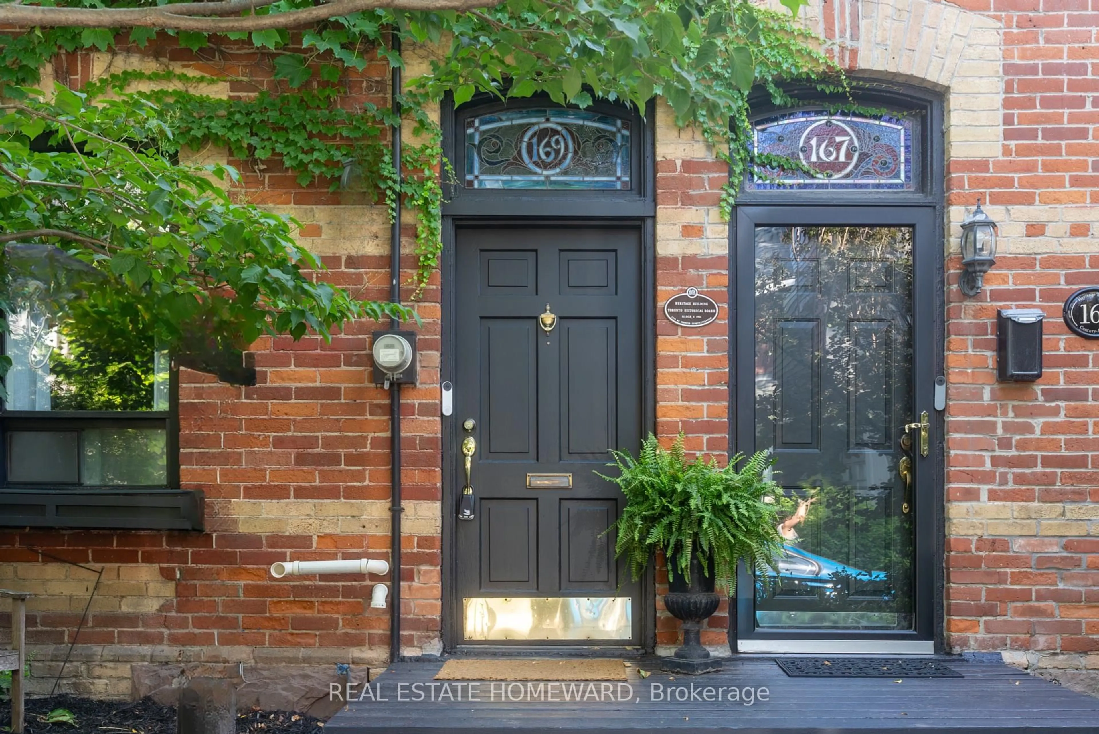 Indoor entryway for 169 De Grassi St, Toronto Ontario M4M 2K8