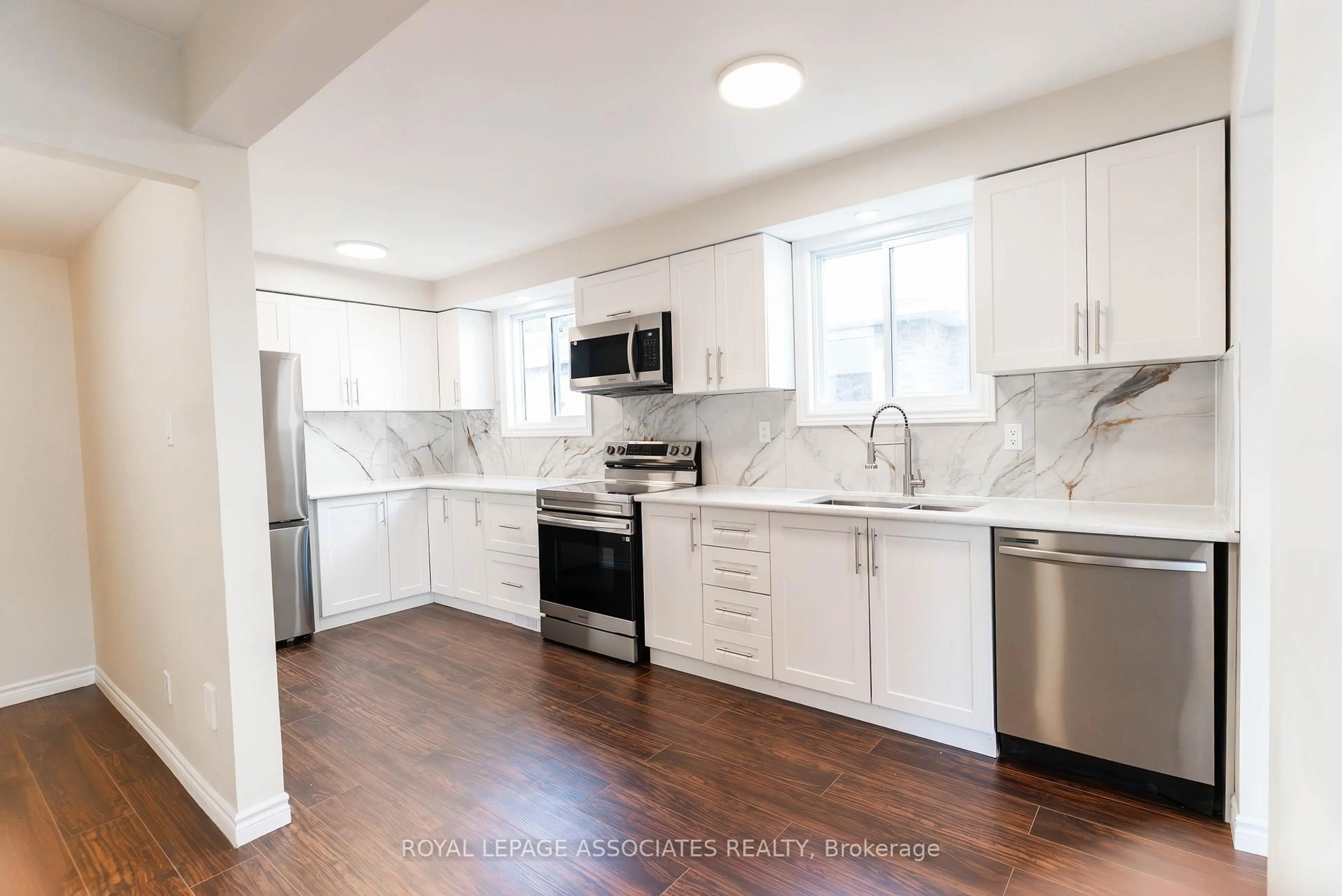 Open concept kitchen, unknown for 1553 Norwill Cres, Oshawa Ontario L1G 7V1