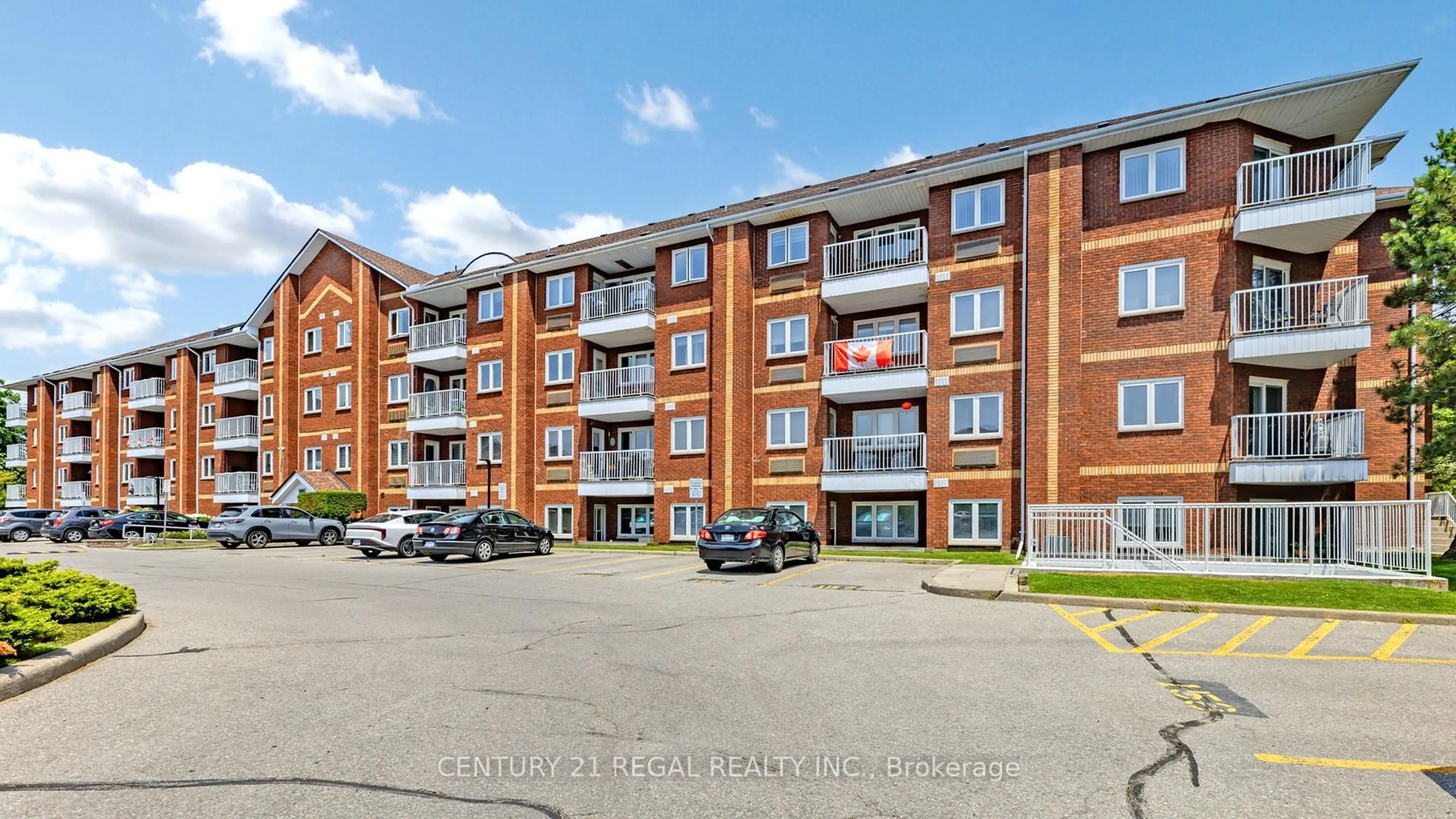 A pic from outside/outdoor area/front of a property/back of a property/a pic from drone, street for 195 Lake Driveway Dr #211, Ajax Ontario L1S 7H7