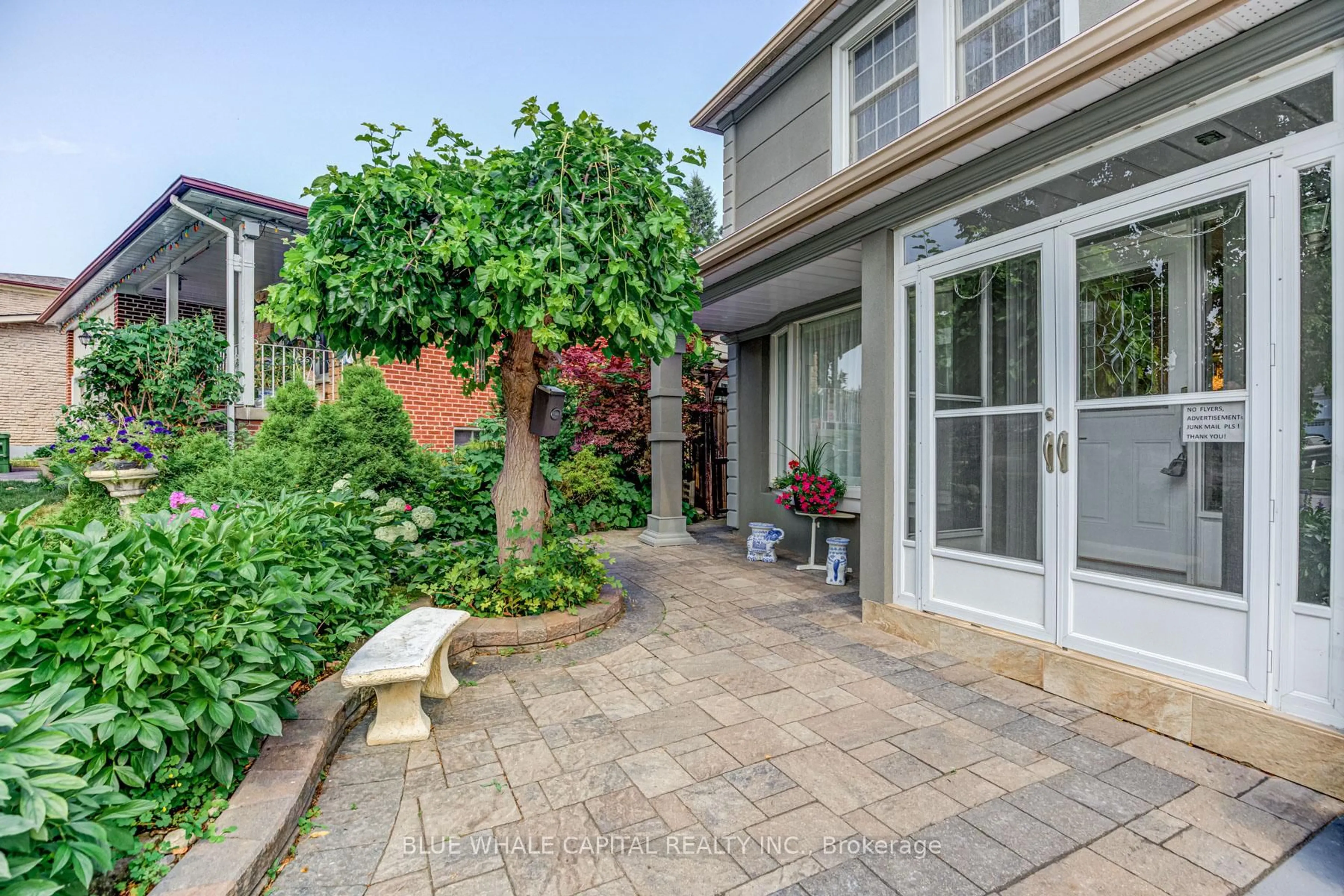 Patio, street for 130 Briarscross Blvd, Toronto Ontario M1S 3K5