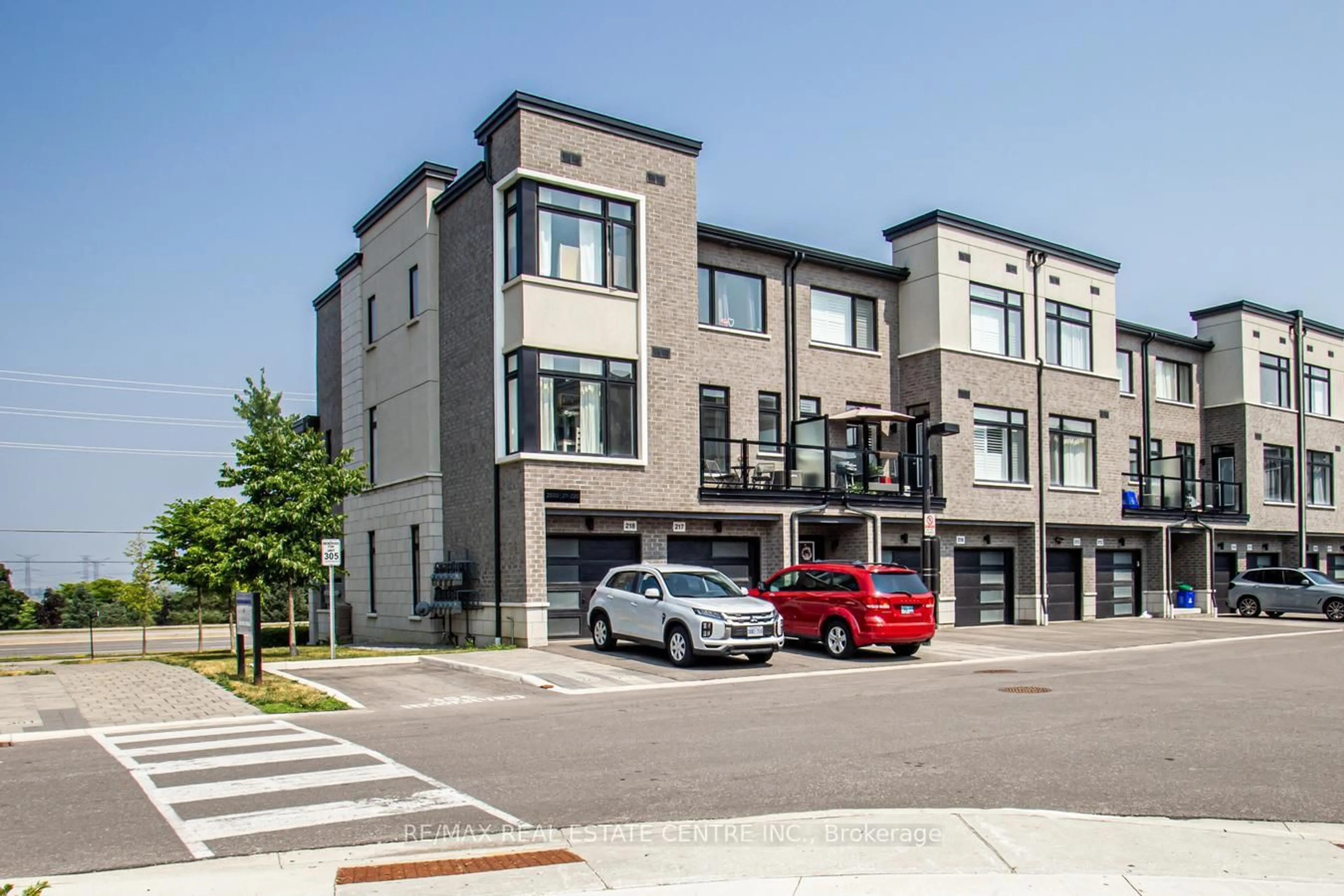 Unknown for 2550 Castlegate Crossing #220, Pickering Ontario L1X 0H6