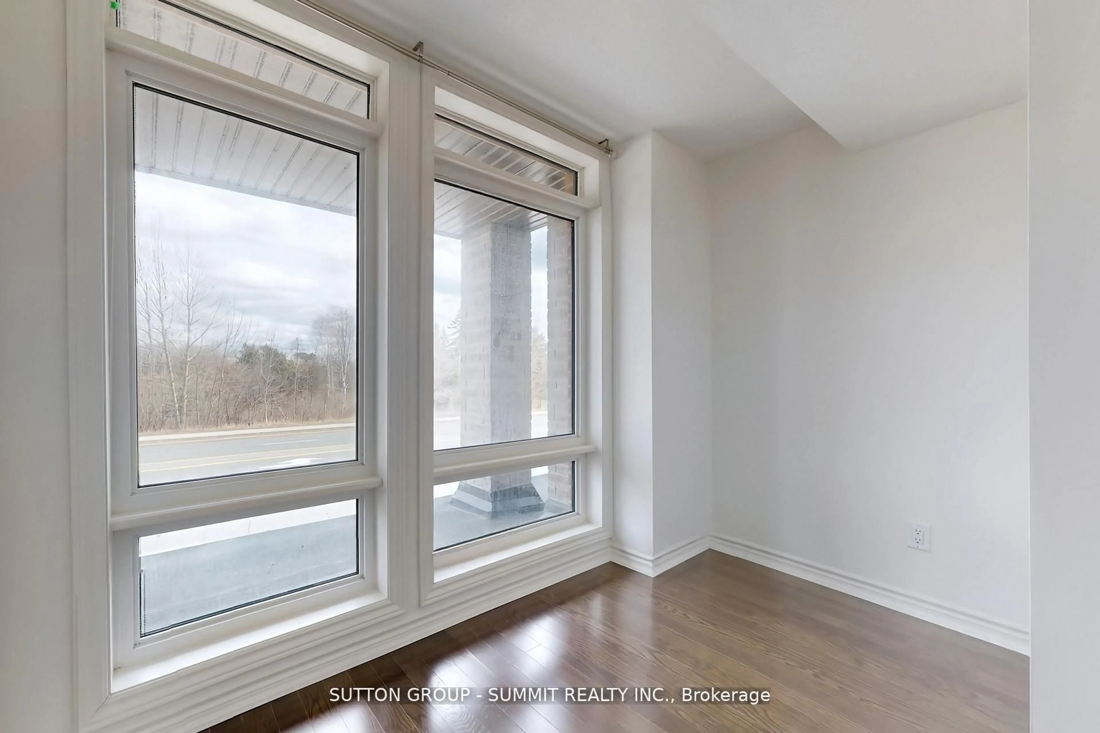 A pic of a room for 460 SALEM Rd, Ajax Ontario L1S 0G9