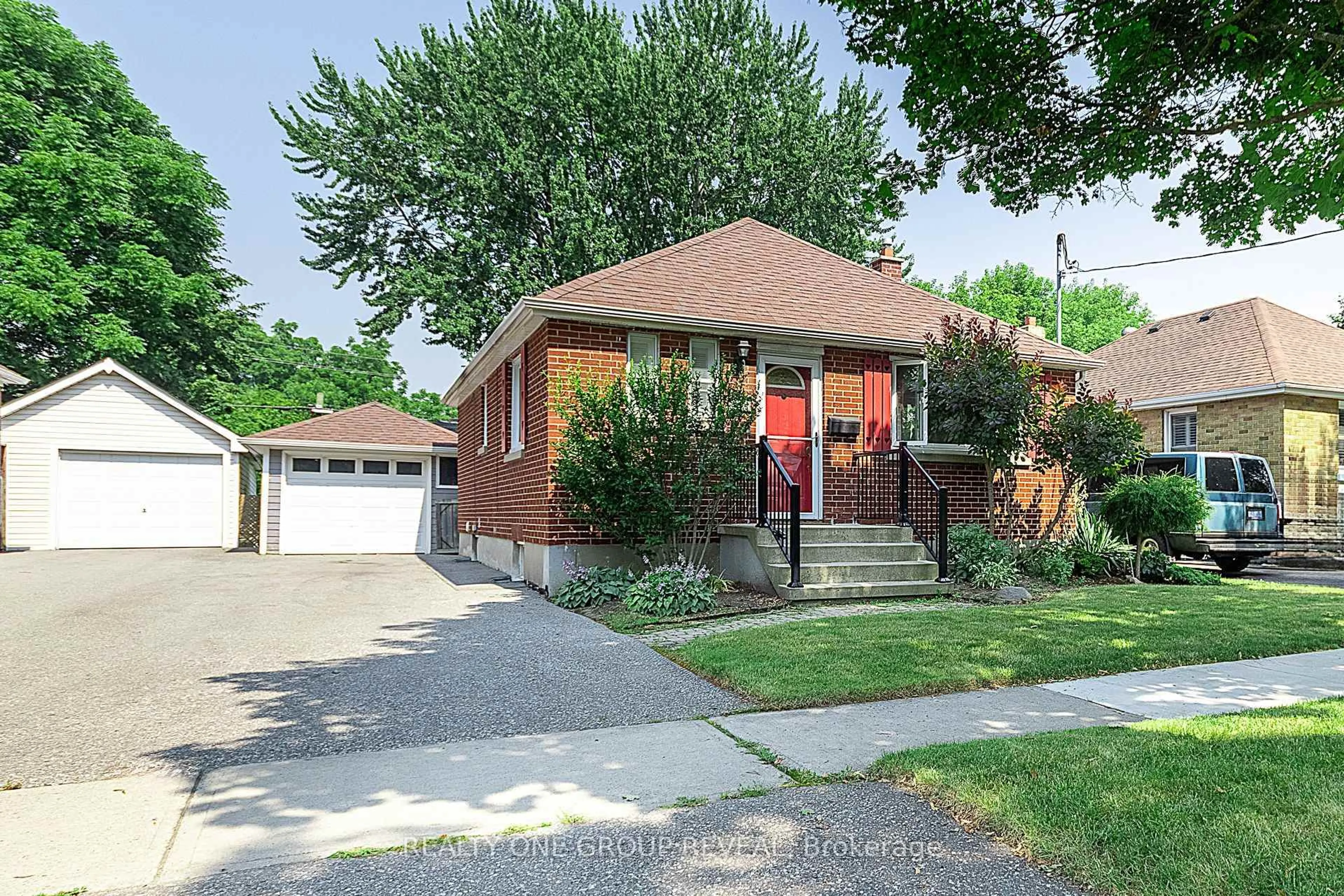Home with brick exterior material, street for 629 Grierson St, Oshawa Ontario L1G 5J3