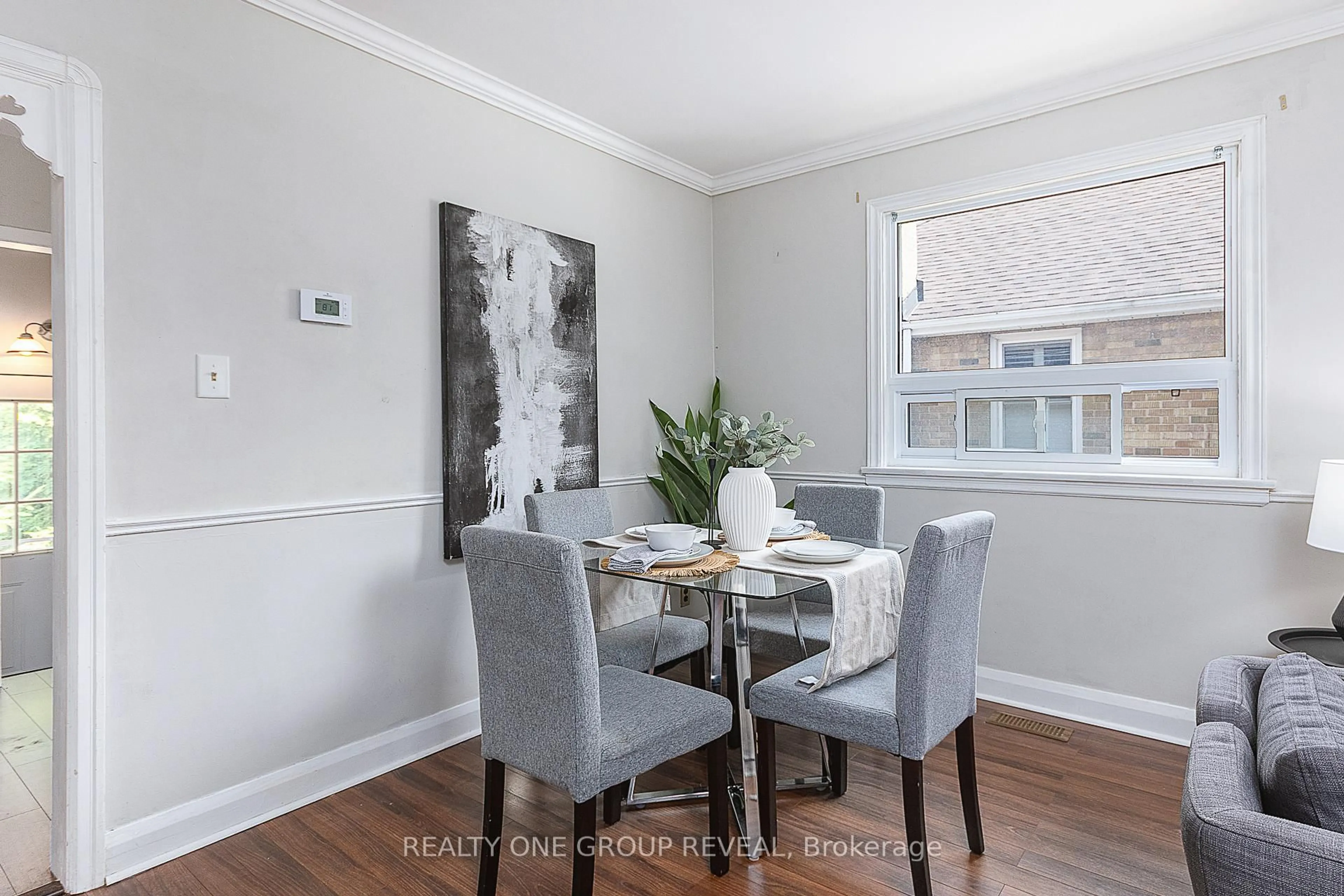 Dining room, unknown for 629 Grierson St, Oshawa Ontario L1G 5J3