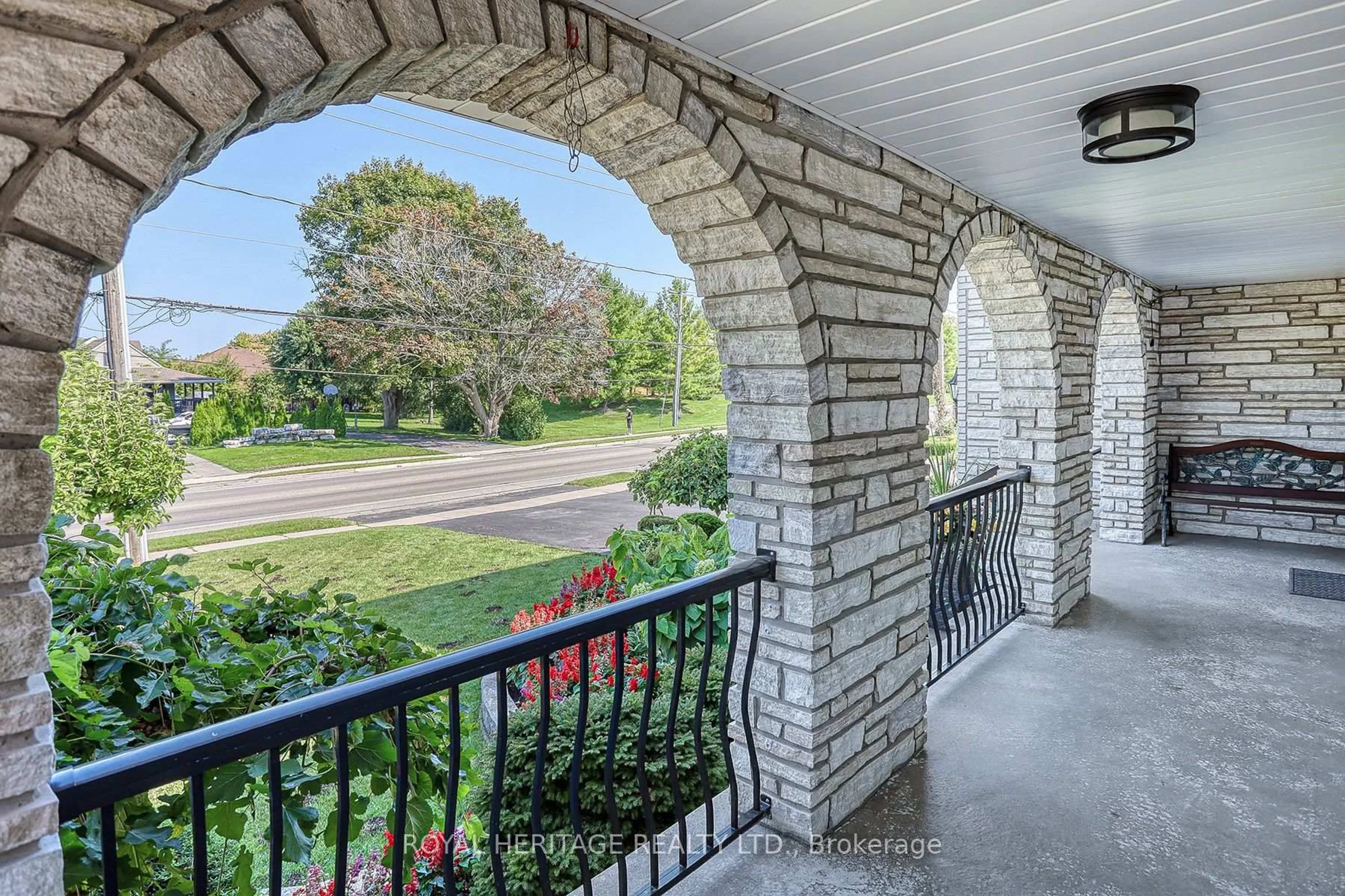 Patio, street for 46 Garrard Rd, Whitby Ontario L1N 3K5
