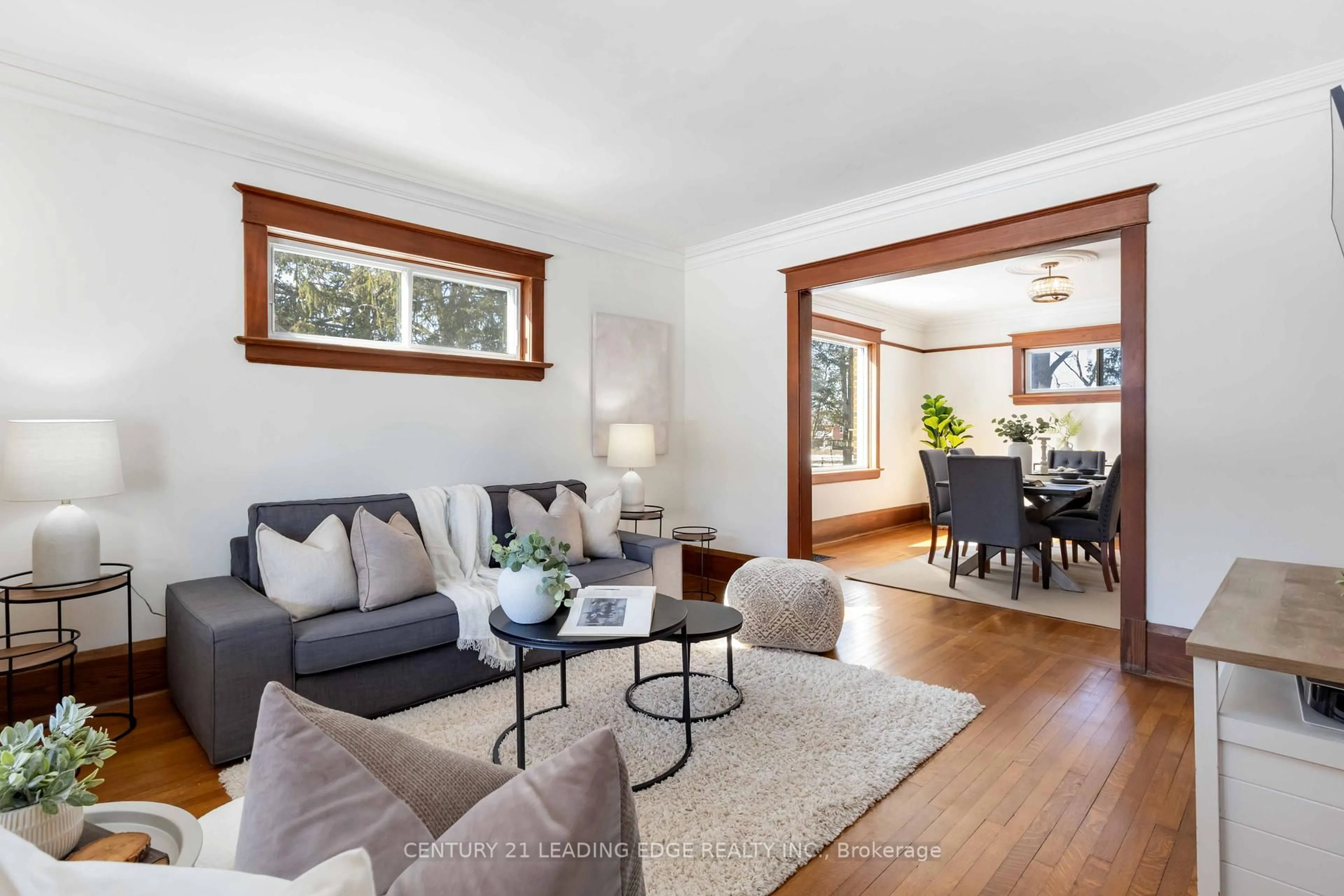 Living room with furniture, unknown for 1742 Lane St, Pickering Ontario L1Y 1B6