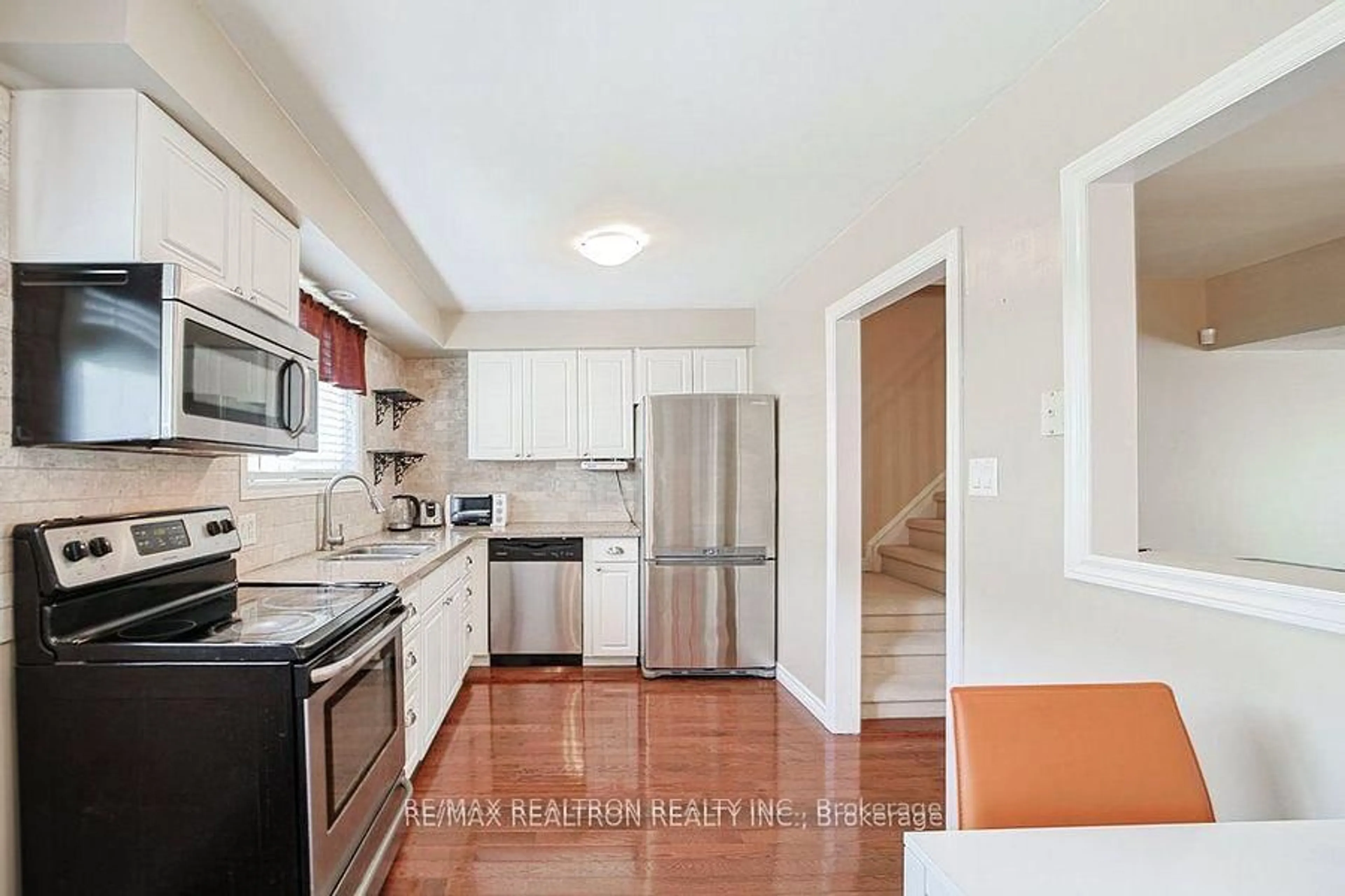 Standard kitchen, ceramic/tile floor for 1350 Glenanna Rd #38, Pickering Ontario L1V 2V9
