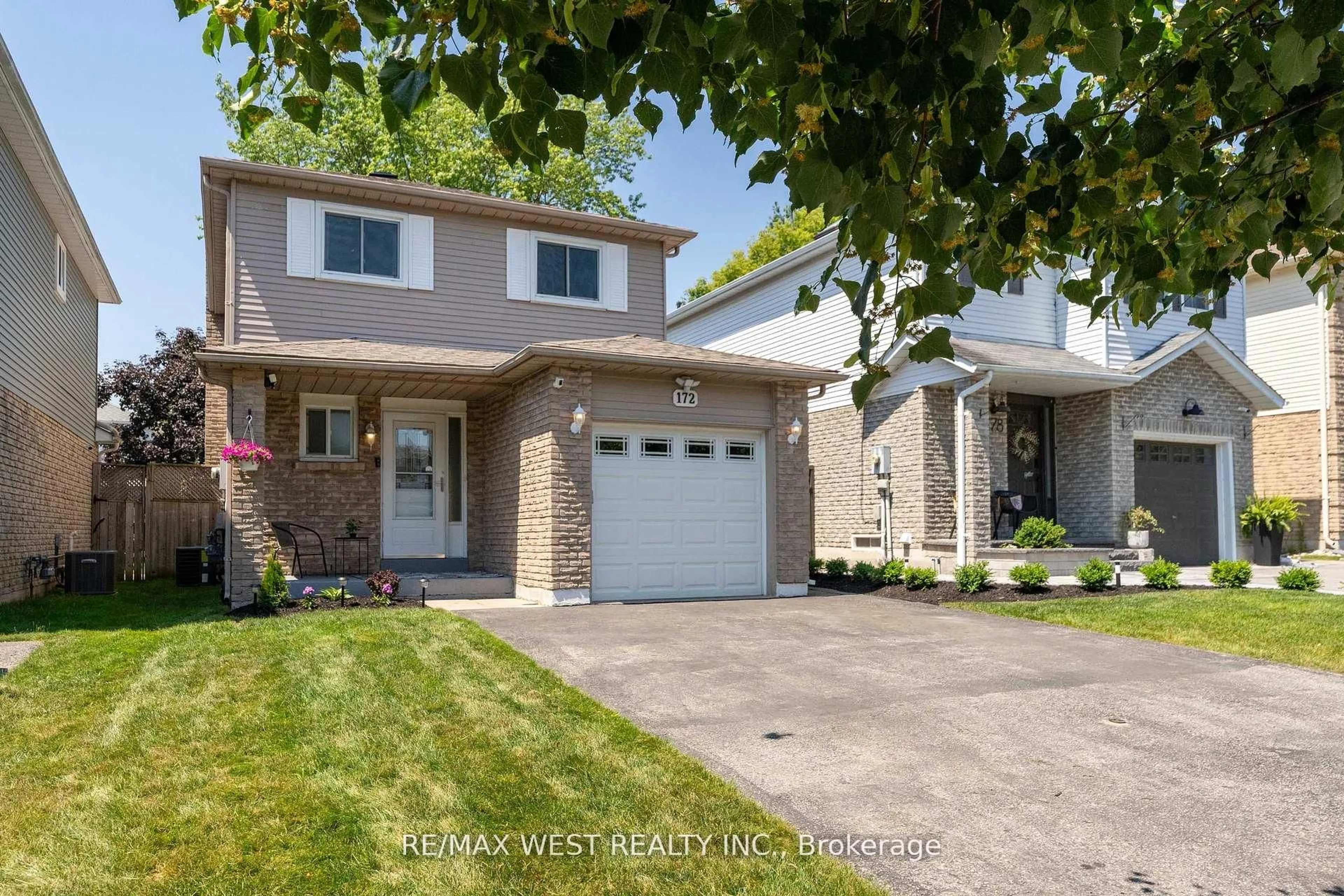 Unknown for 172 Lichen Cres, Oshawa Ontario L1J 7Y2