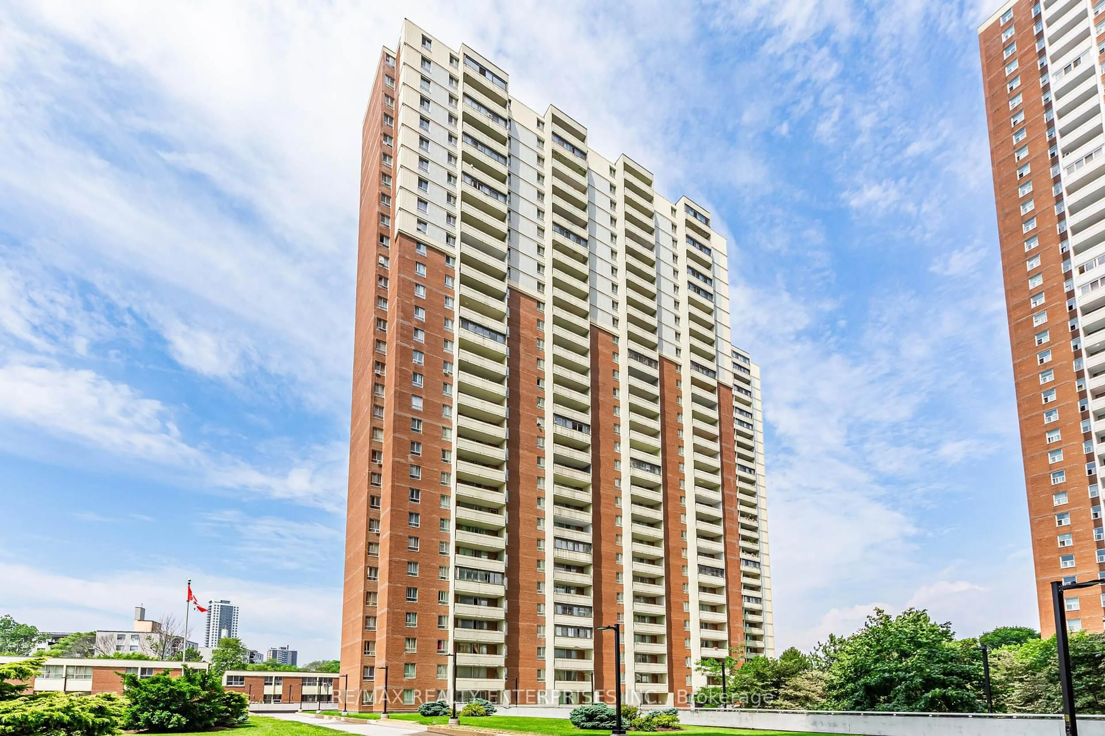 Unknown for 1 Massey Sq #308, Toronto Ontario M4C 5L4