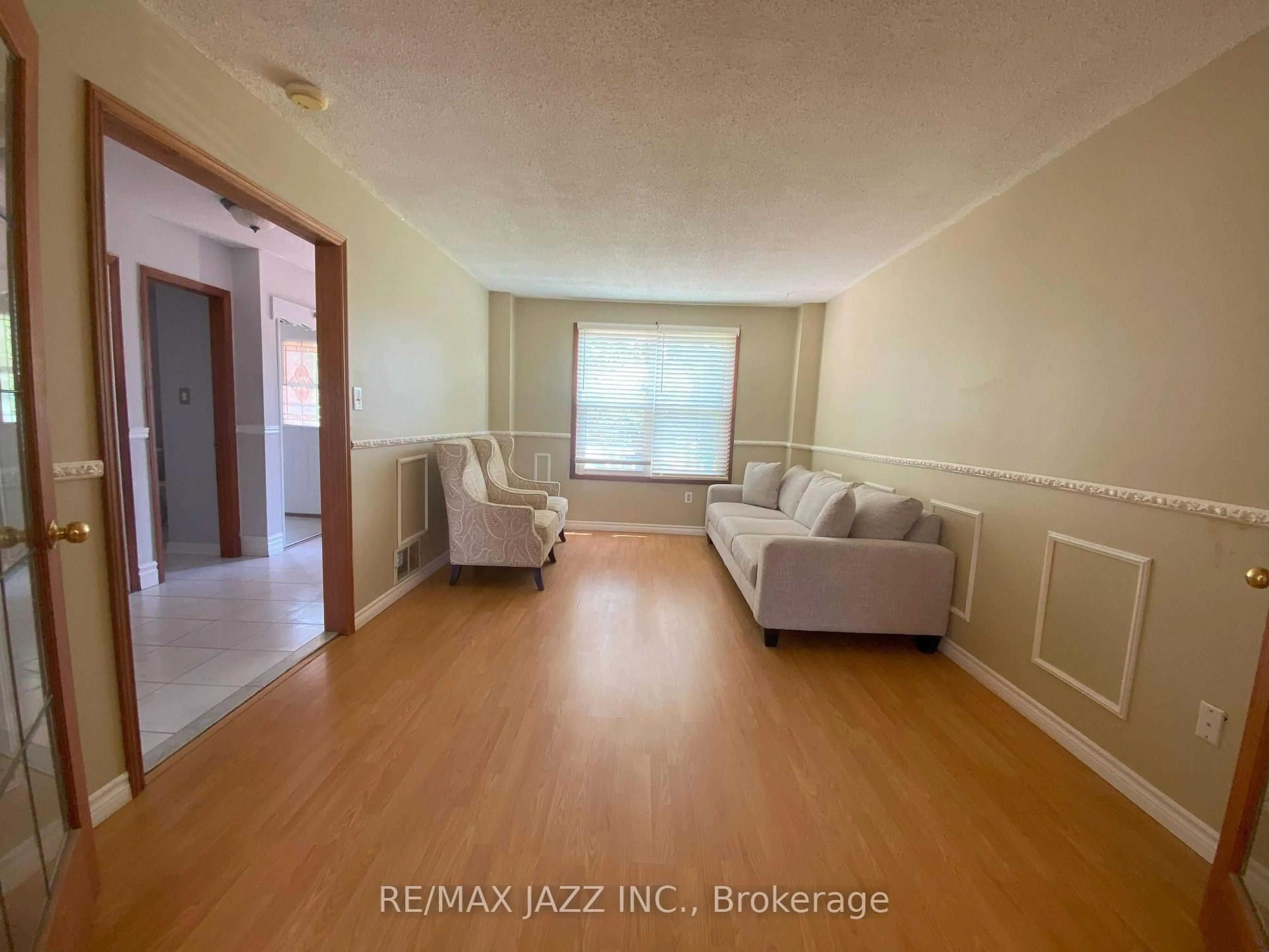 A pic of a room for 8 Cloverfield St, Clarington Ontario L1E 1K3