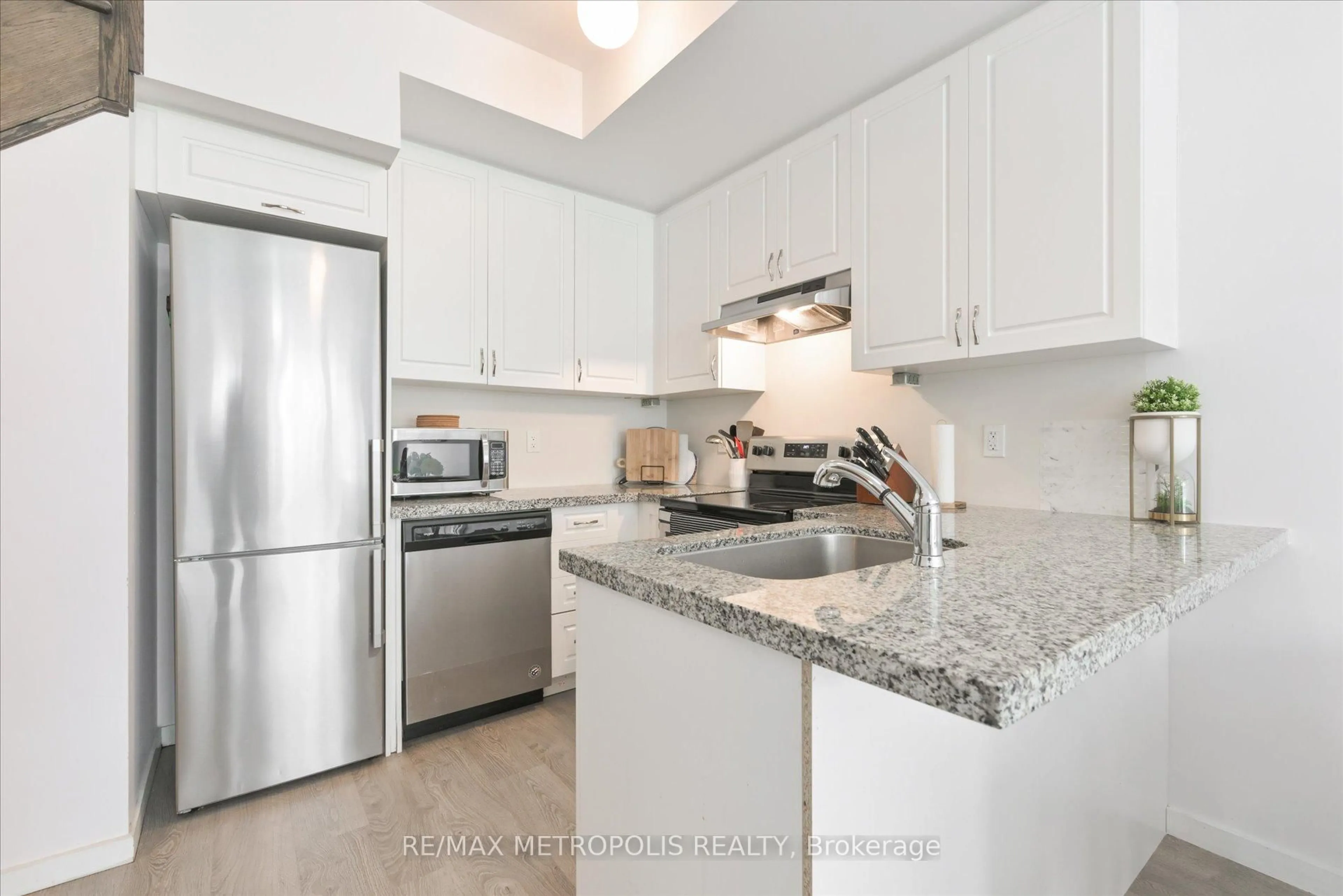 Standard kitchen, ceramic/tile floor for 1711 Pure Springs Blvd Blvd #503, Pickering Ontario L1X 0E3