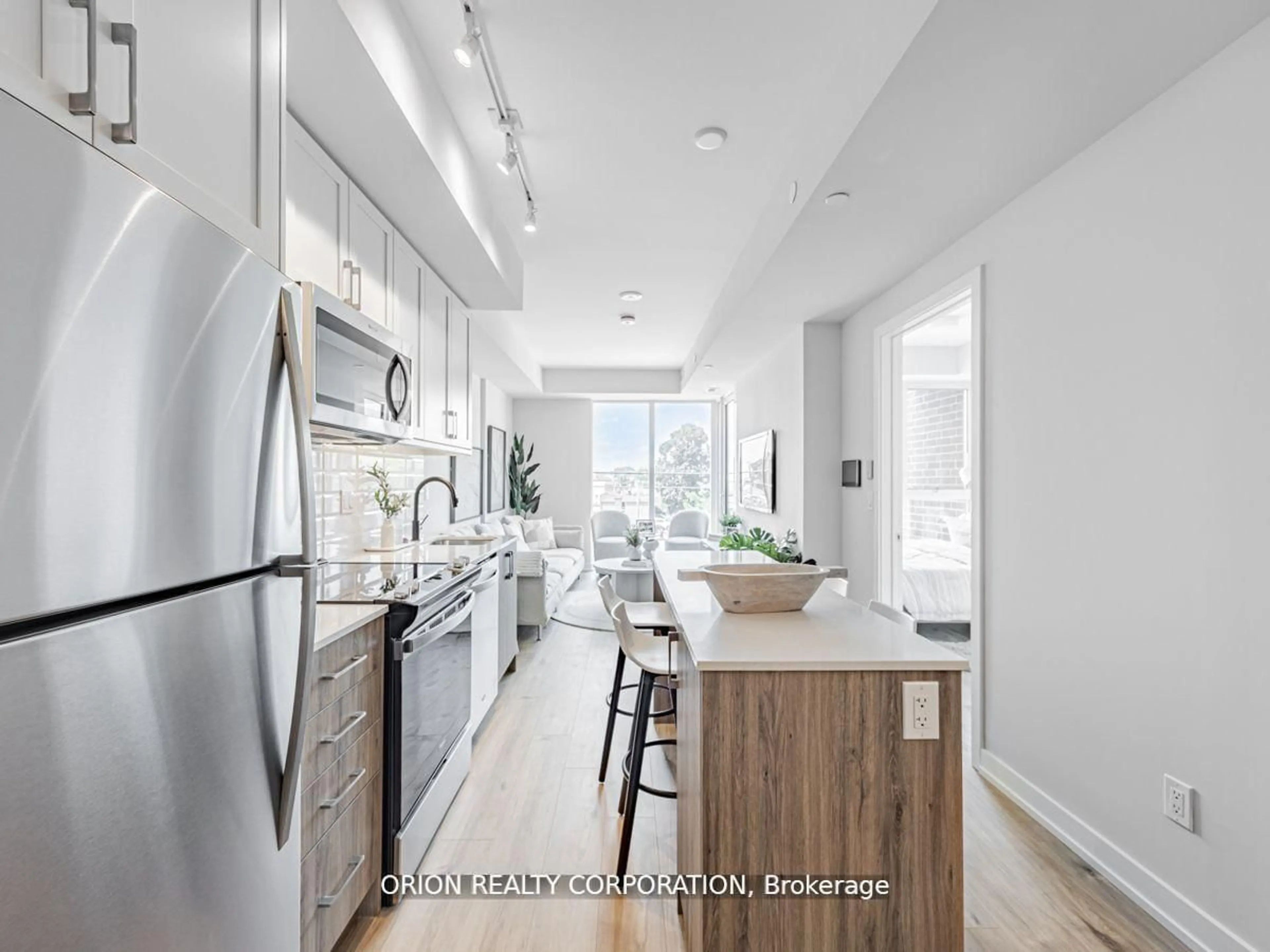 Open concept kitchen, unknown for 201 Brock St #341, Whitby Ontario L1N 4K2