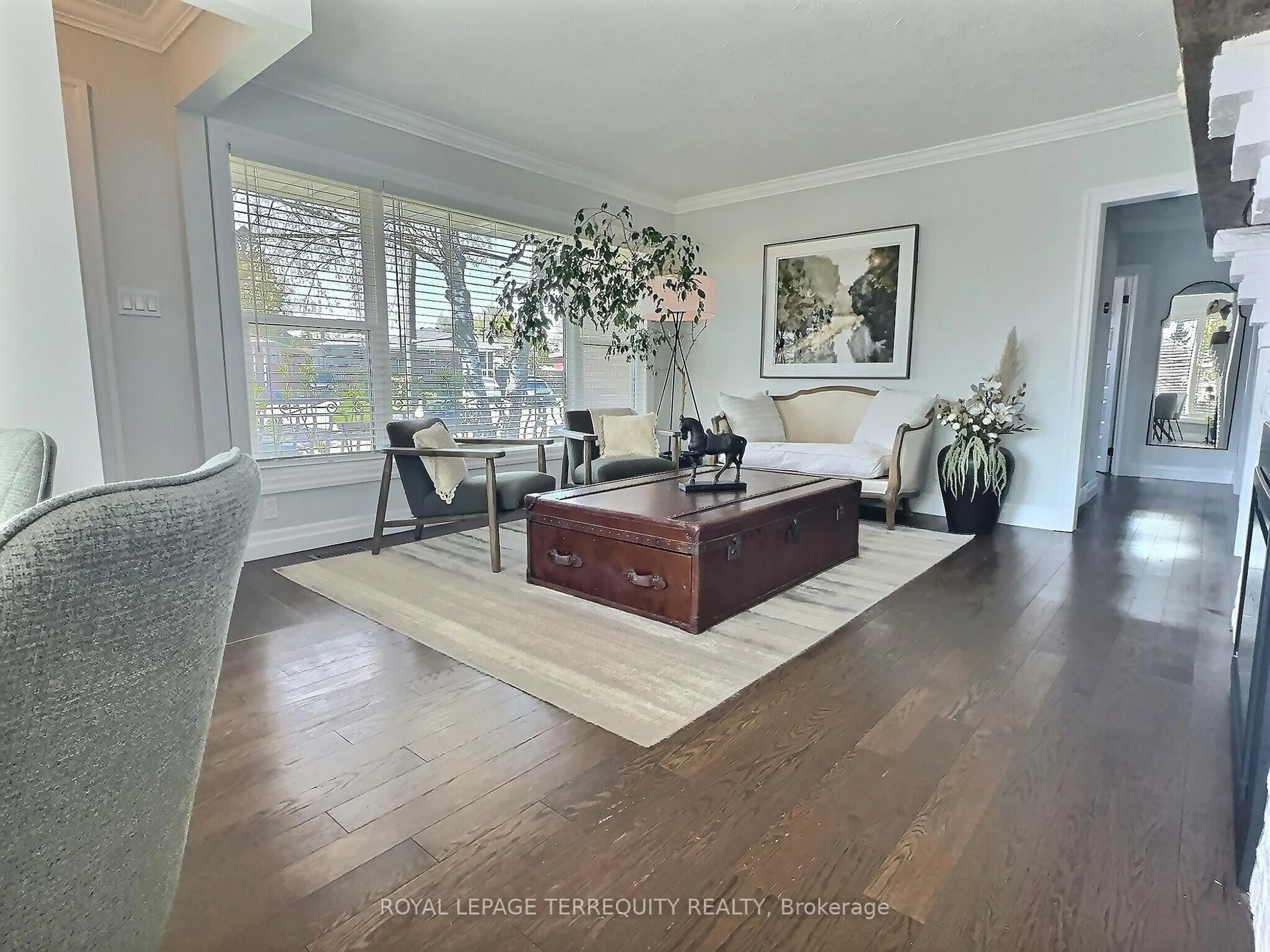 Living room with furniture, wood/laminate floor for 1289 Wecker Dr, Oshawa Ontario L1J 3P6