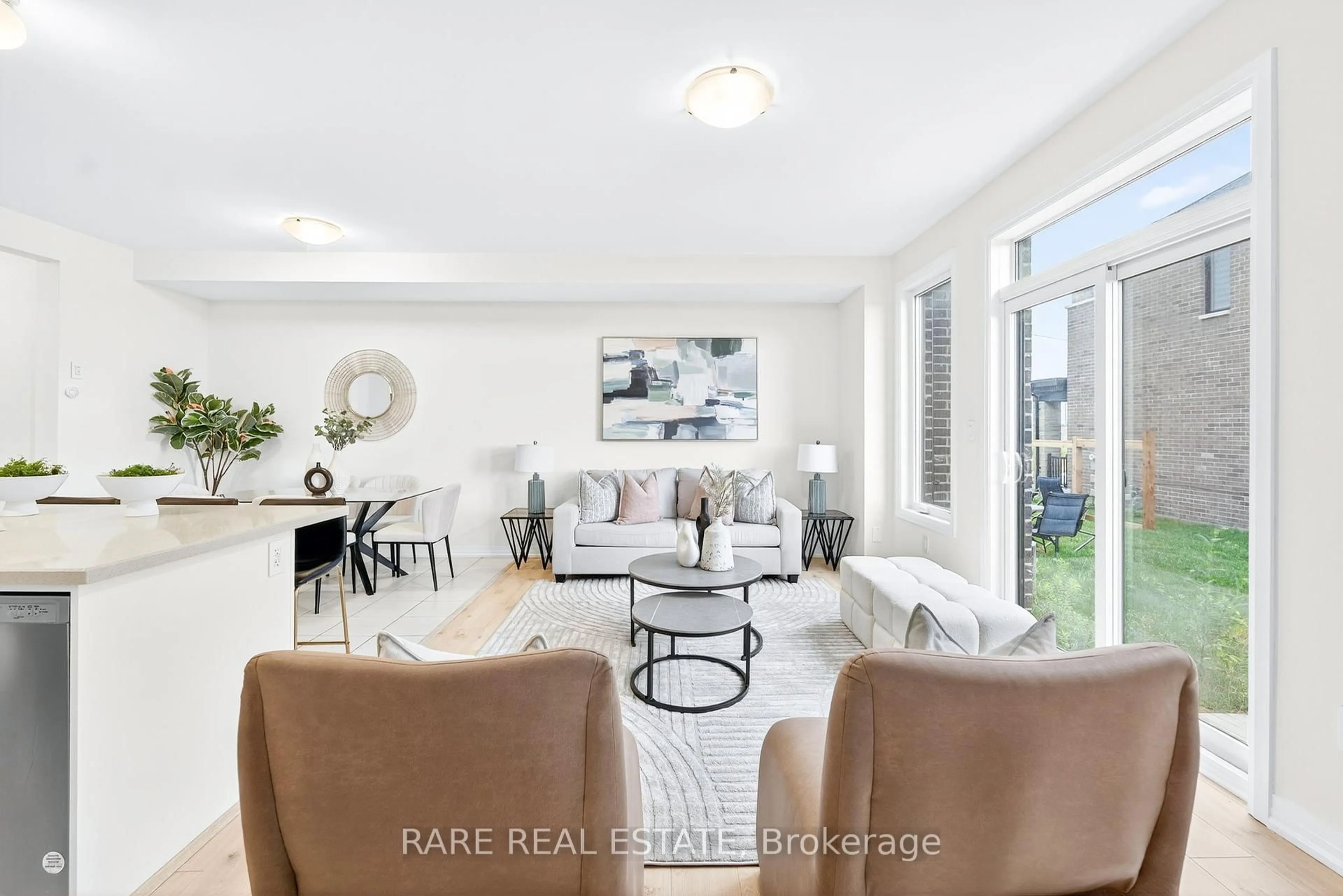 Living room with furniture, unknown for 2613 Hibiscus Dr, Pickering Ontario L1X 2R2