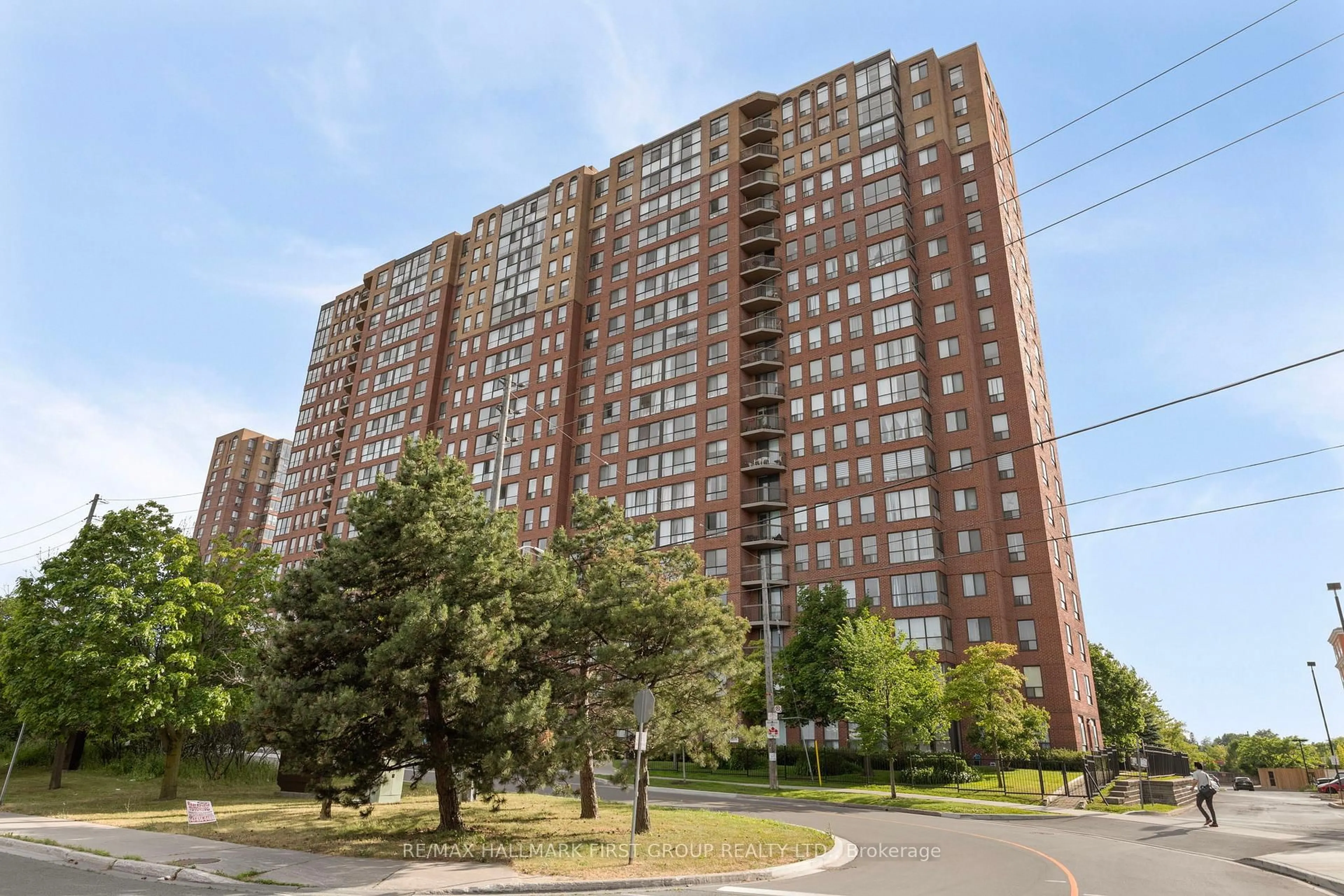 Unknown for 330 Mccowan Rd #311, Toronto Ontario M1J 3N3