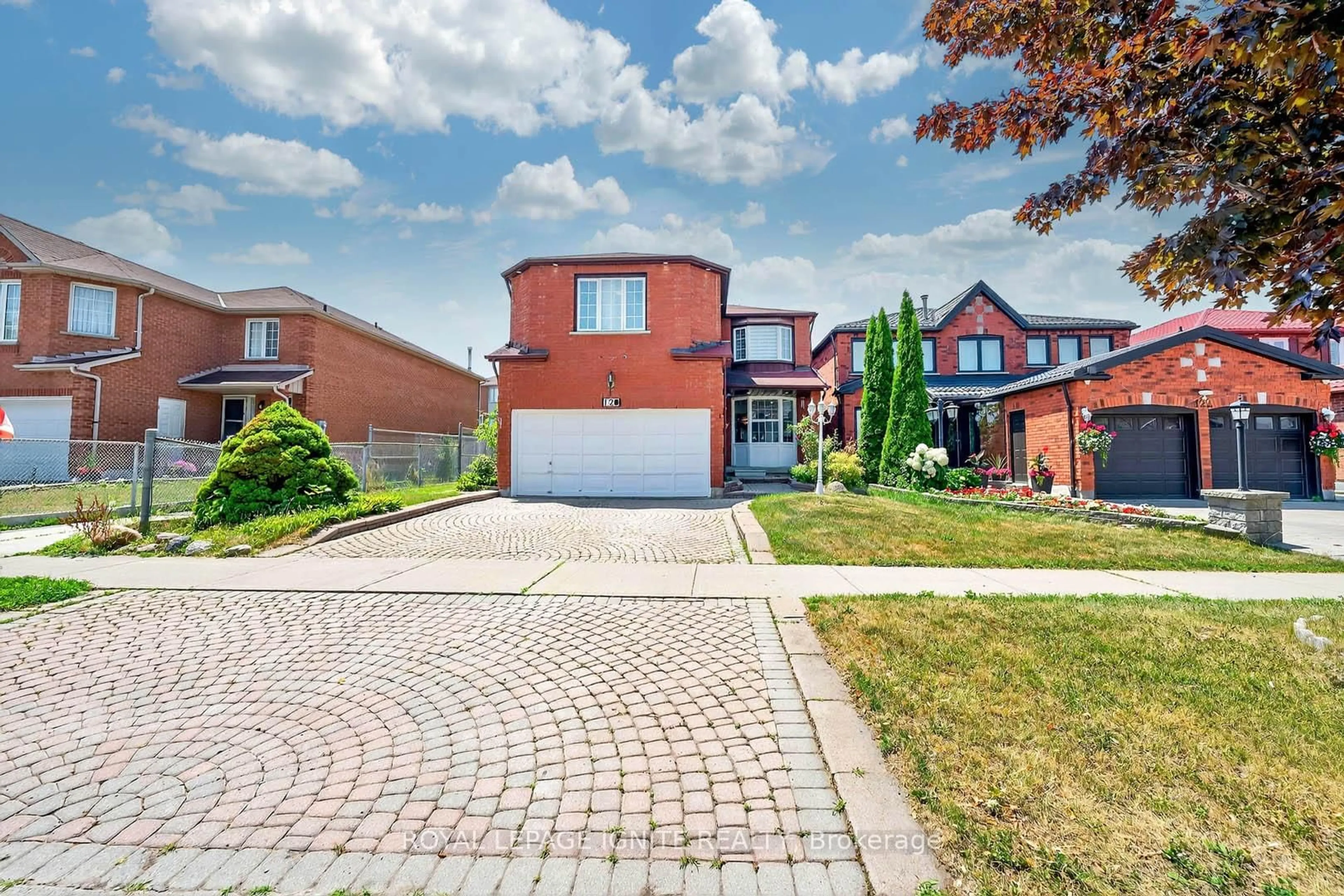 Home with brick exterior material, street for 120 Littles Rd, Toronto Ontario M1B 5G7