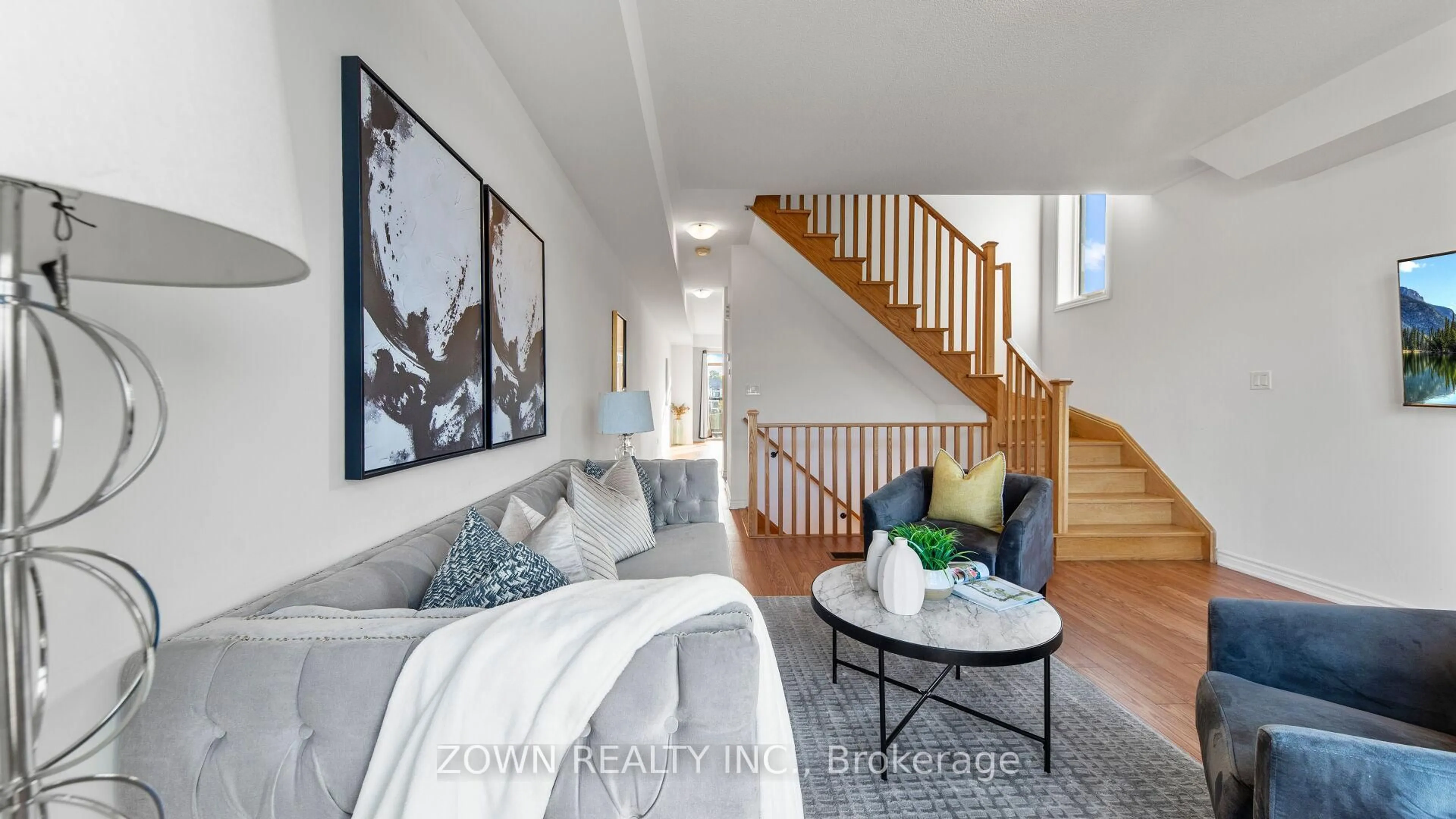 Indoor entryway for 408 Okanagan Path, Oshawa Ontario L1H 0B1