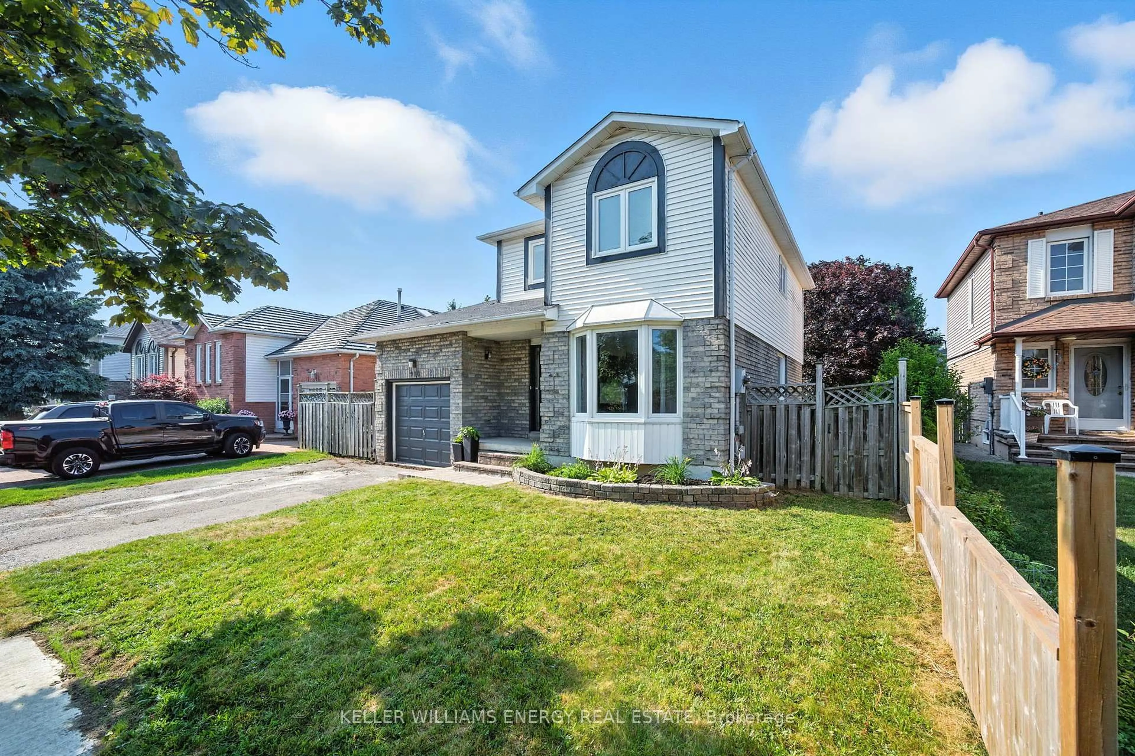 Unknown for 910 Renaissance Dr, Oshawa Ontario L1J 8K4
