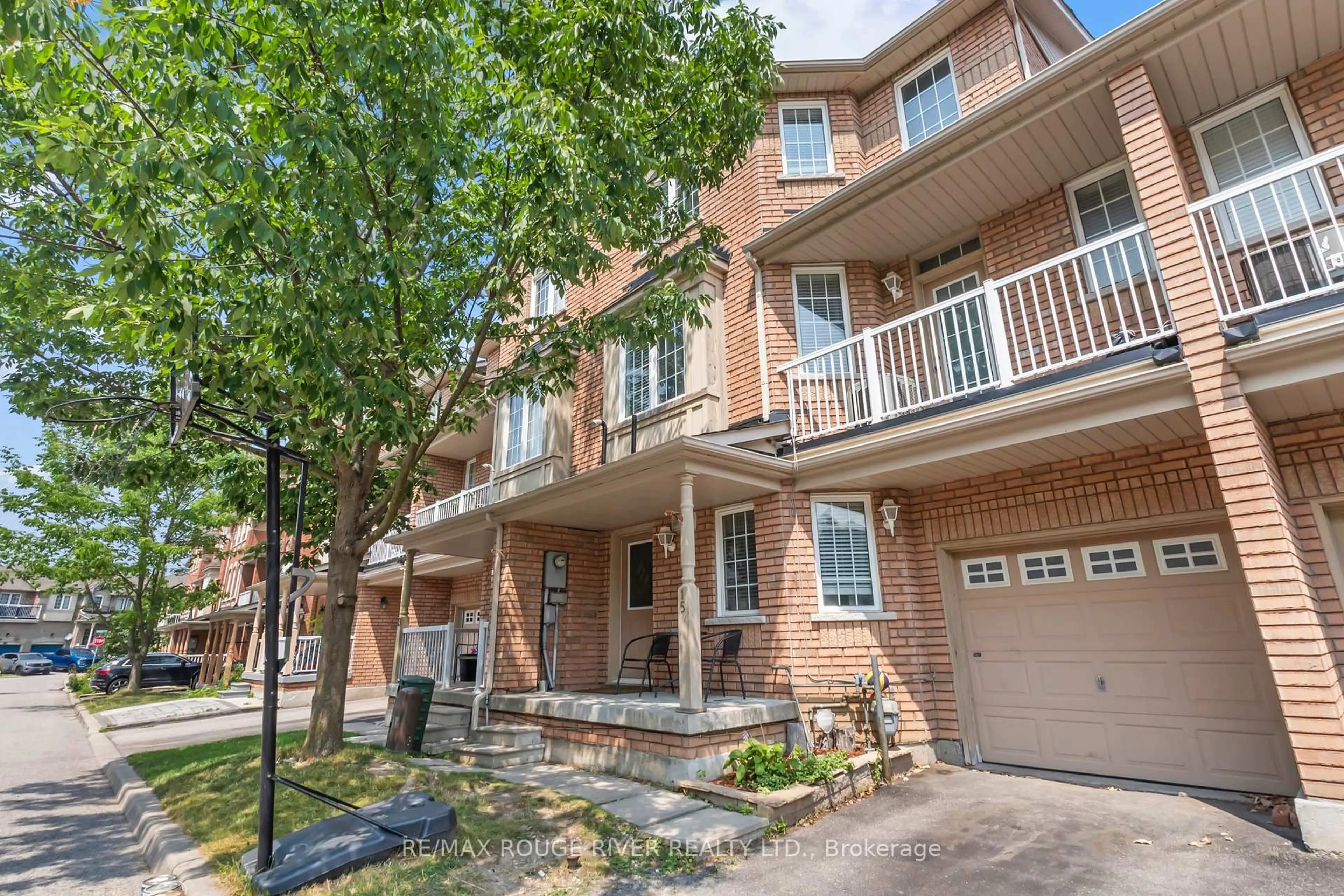 Unknown for 15 Pottle Lane, Ajax Ontario L1S 7S4