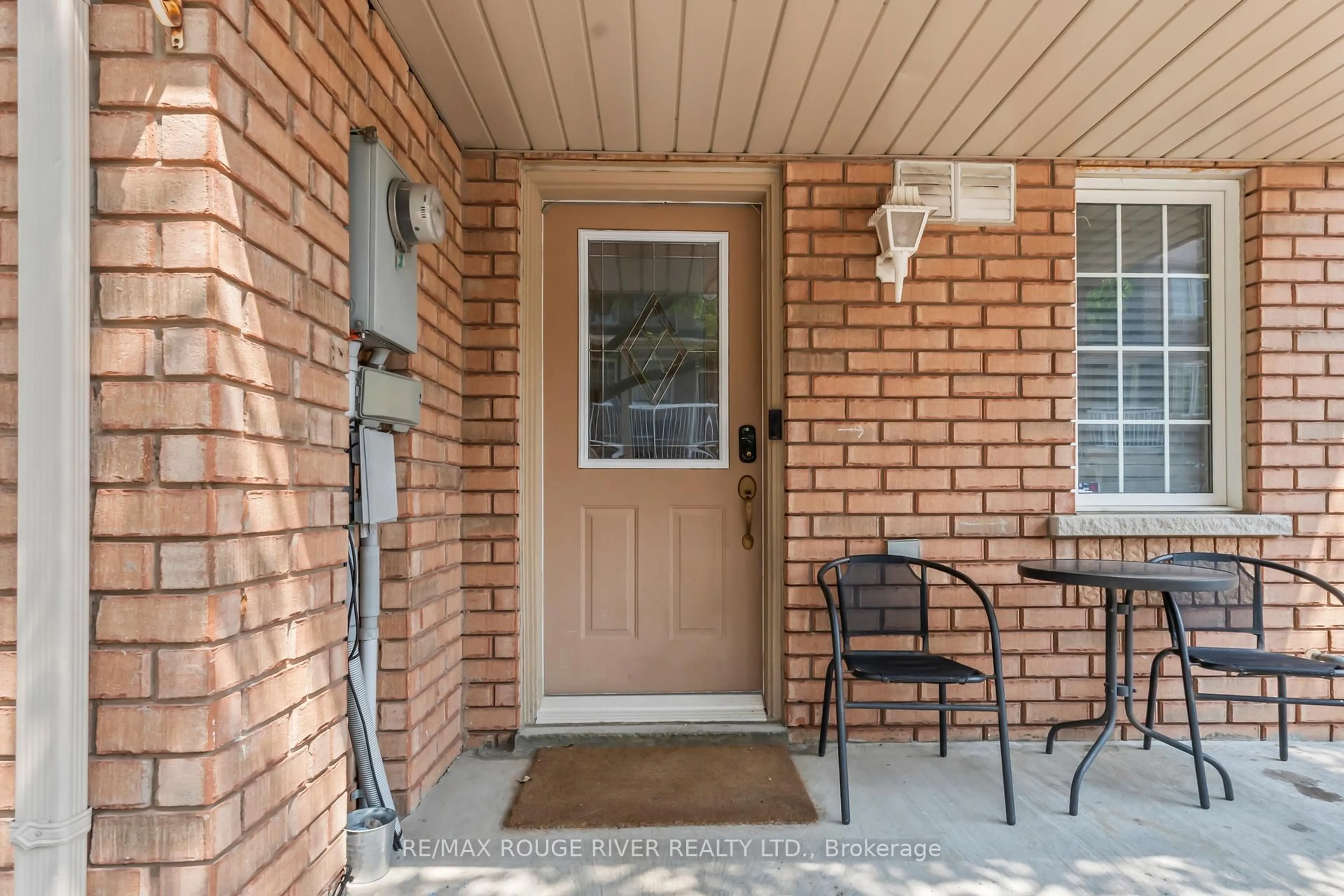 Indoor entryway for 15 Pottle Lane, Ajax Ontario L1S 7S4