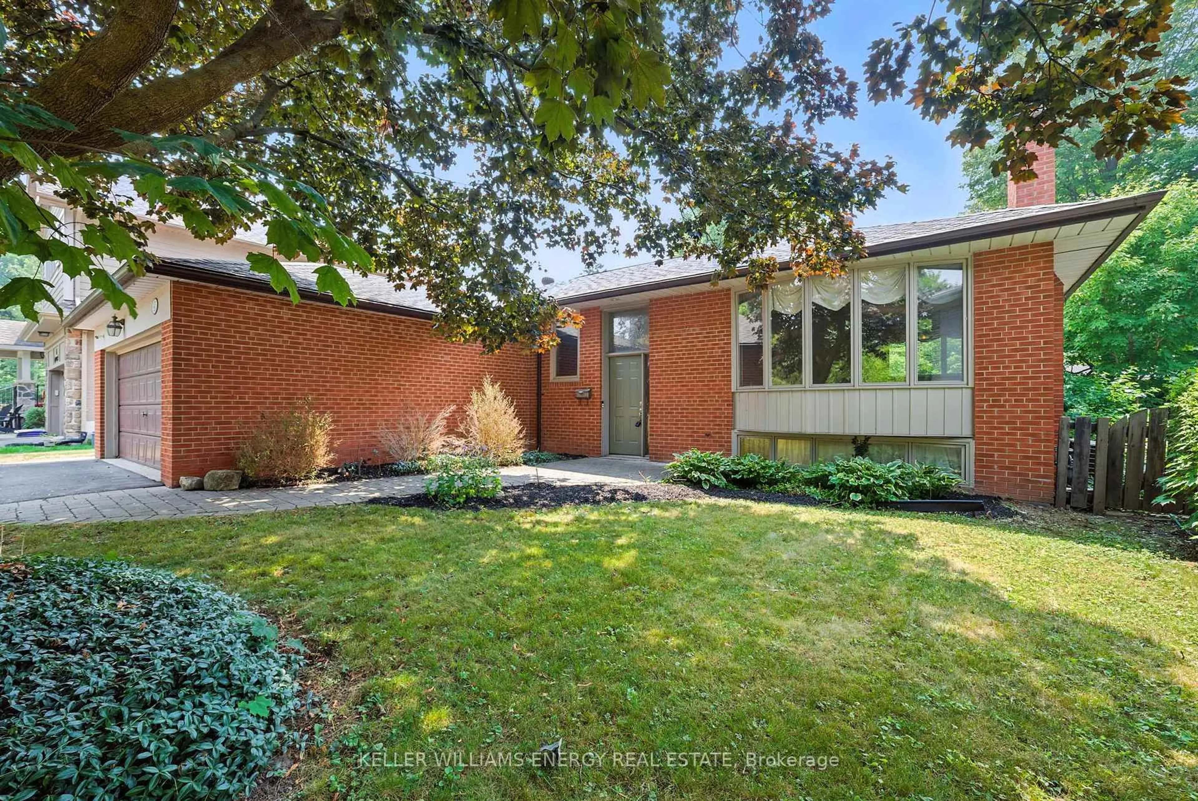 Home with brick exterior material, street for 63 Regency Sq, Toronto Ontario M1E 1N4