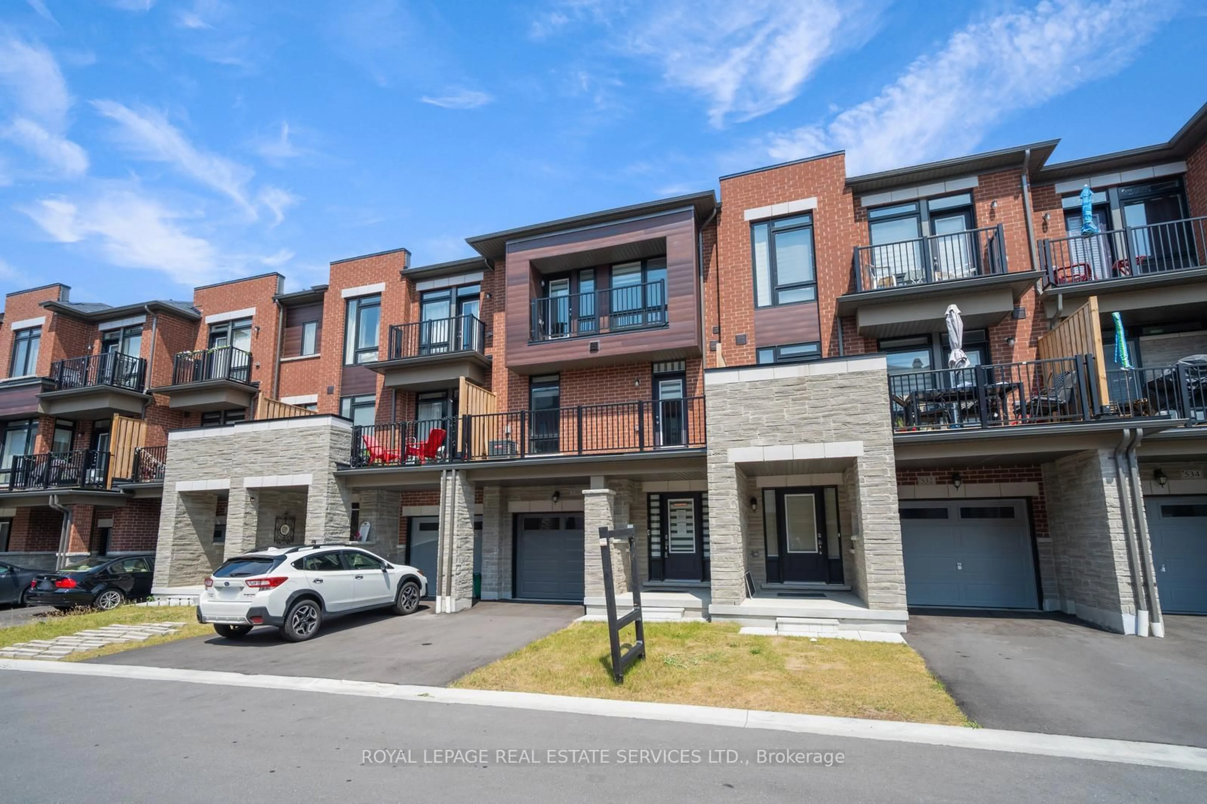 Home with brick exterior material, street for 530 Danks Ridge Dr, Ajax Ontario L1S 0H4
