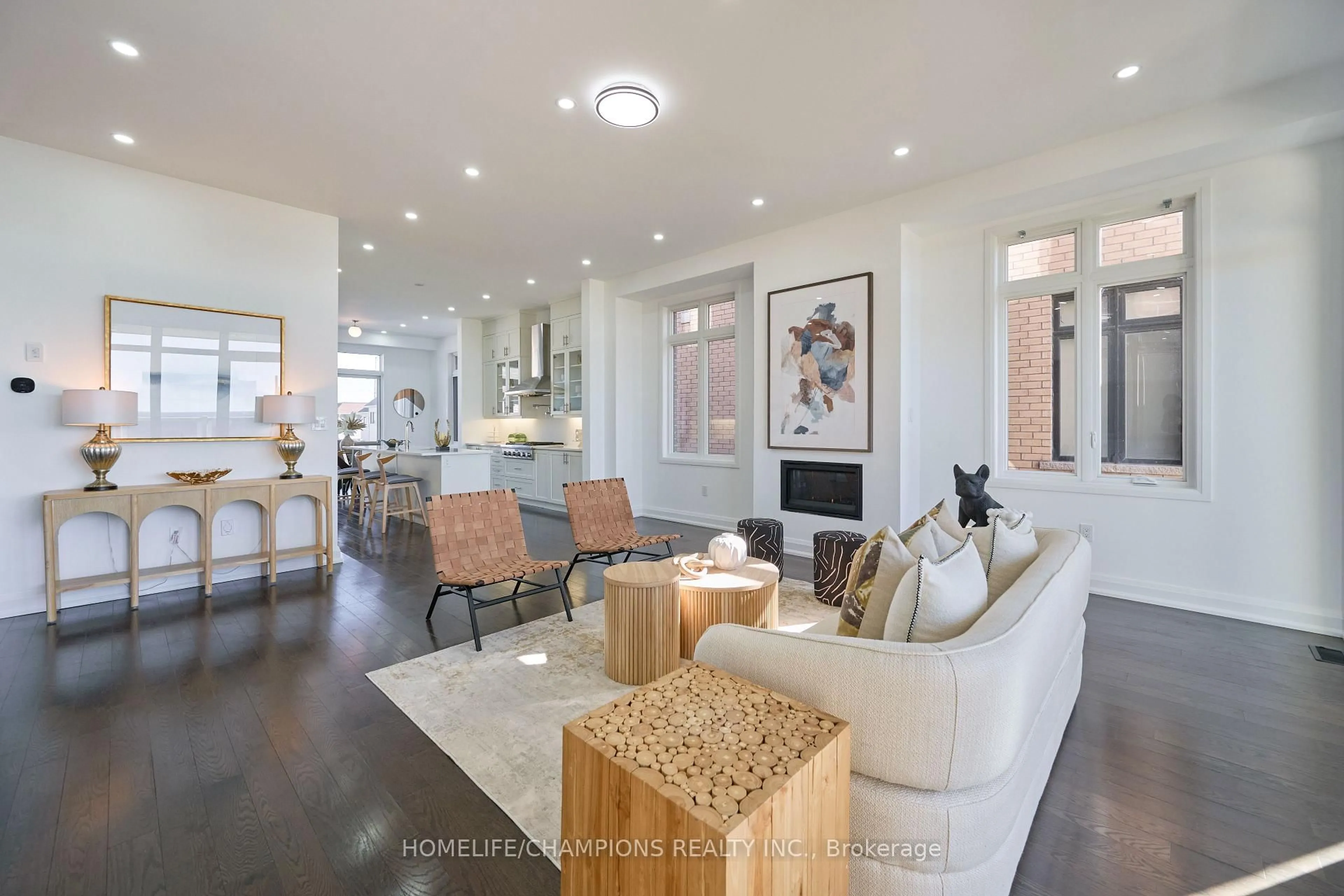 Living room with furniture, unknown for 195 Port Darlington Rd, Clarington Ontario L1C 2W3