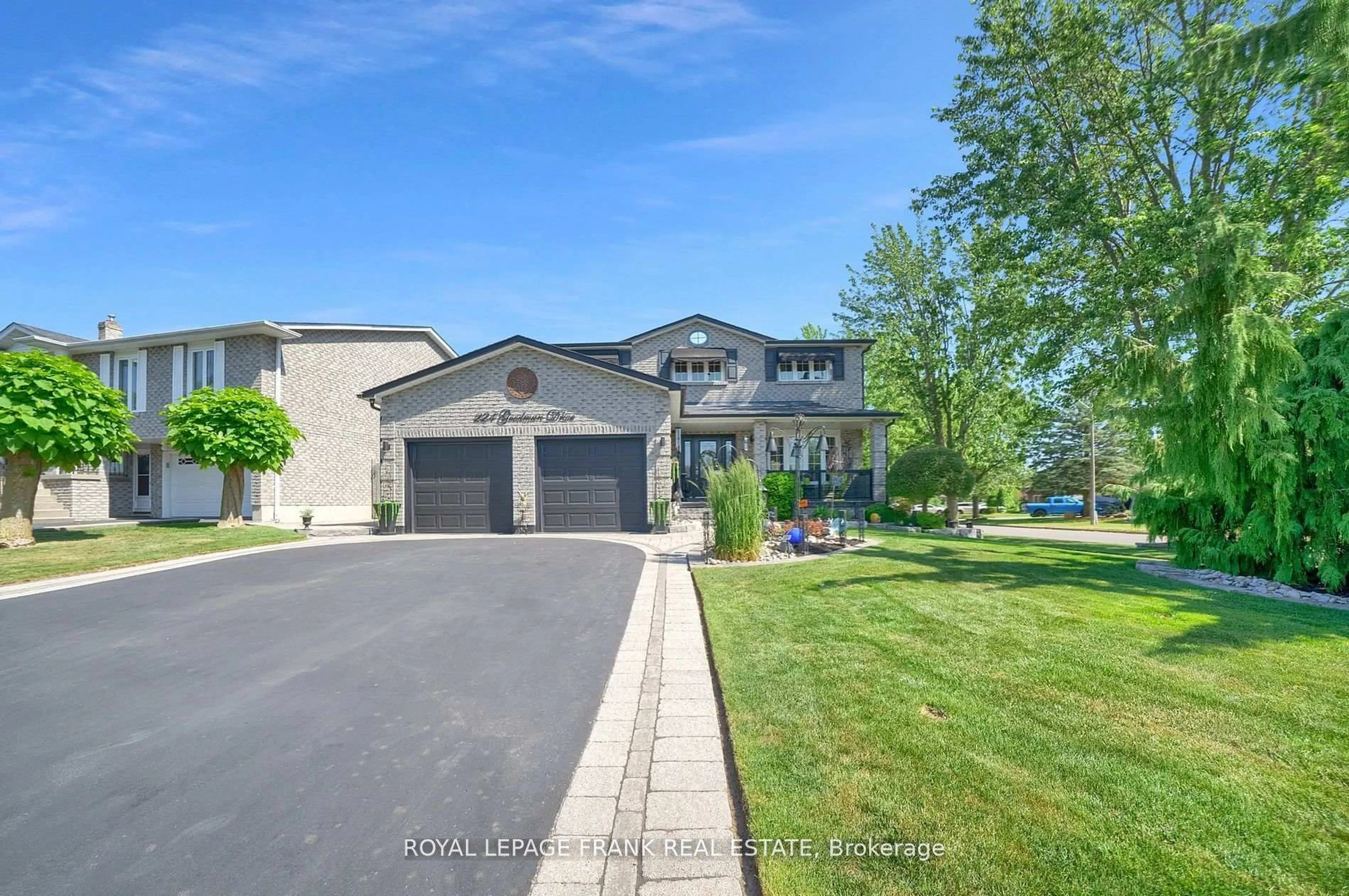 A pic from outside/outdoor area/front of a property/back of a property/a pic from drone, street for 224 Goodman Dr, Oshawa Ontario L1J 7V5