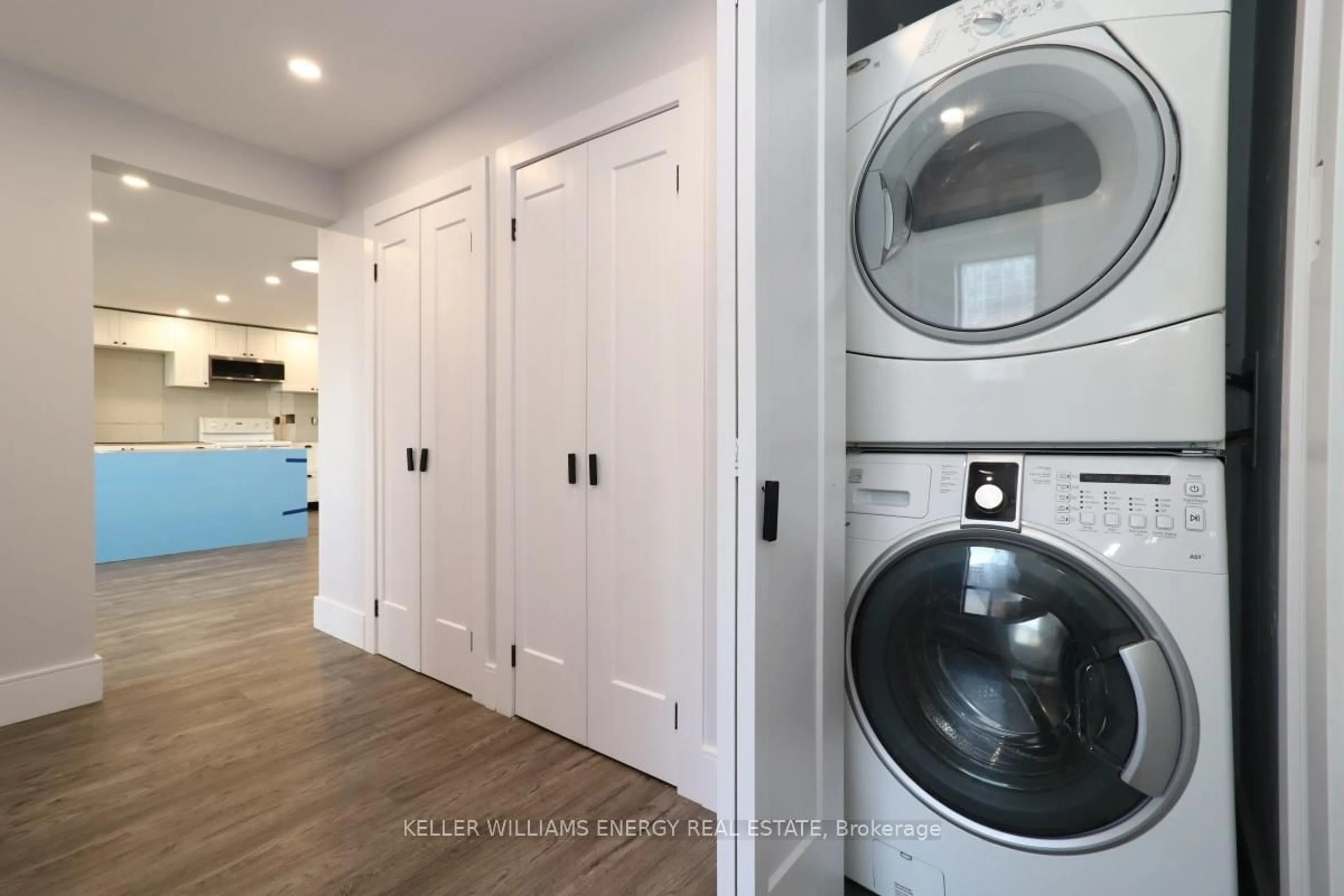 Laundry room for 1210 Radom St #501, Pickering Ontario L1W 2Z3