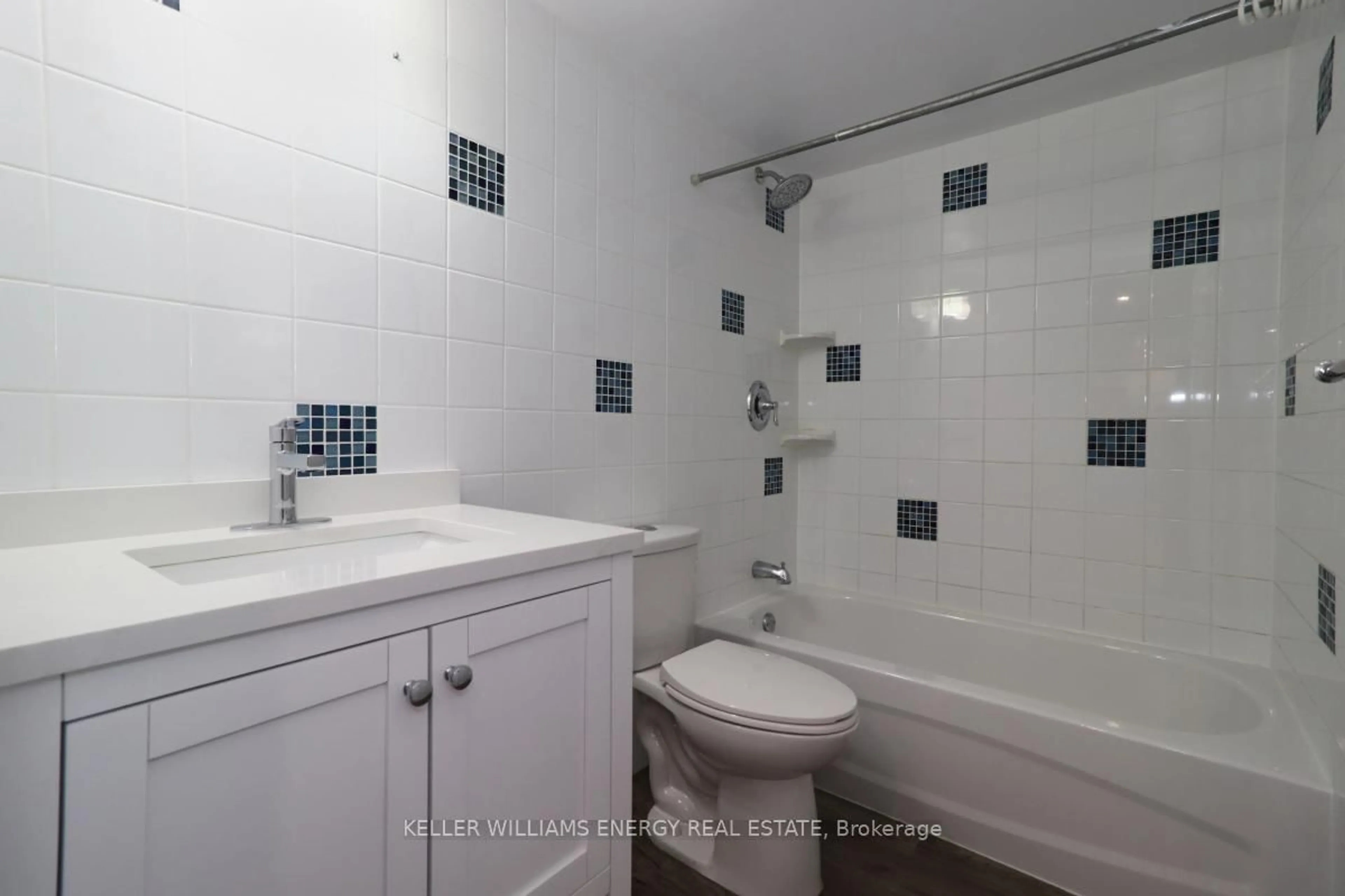Standard bathroom, ceramic/tile floor for 1210 Radom St #501, Pickering Ontario L1W 2Z3