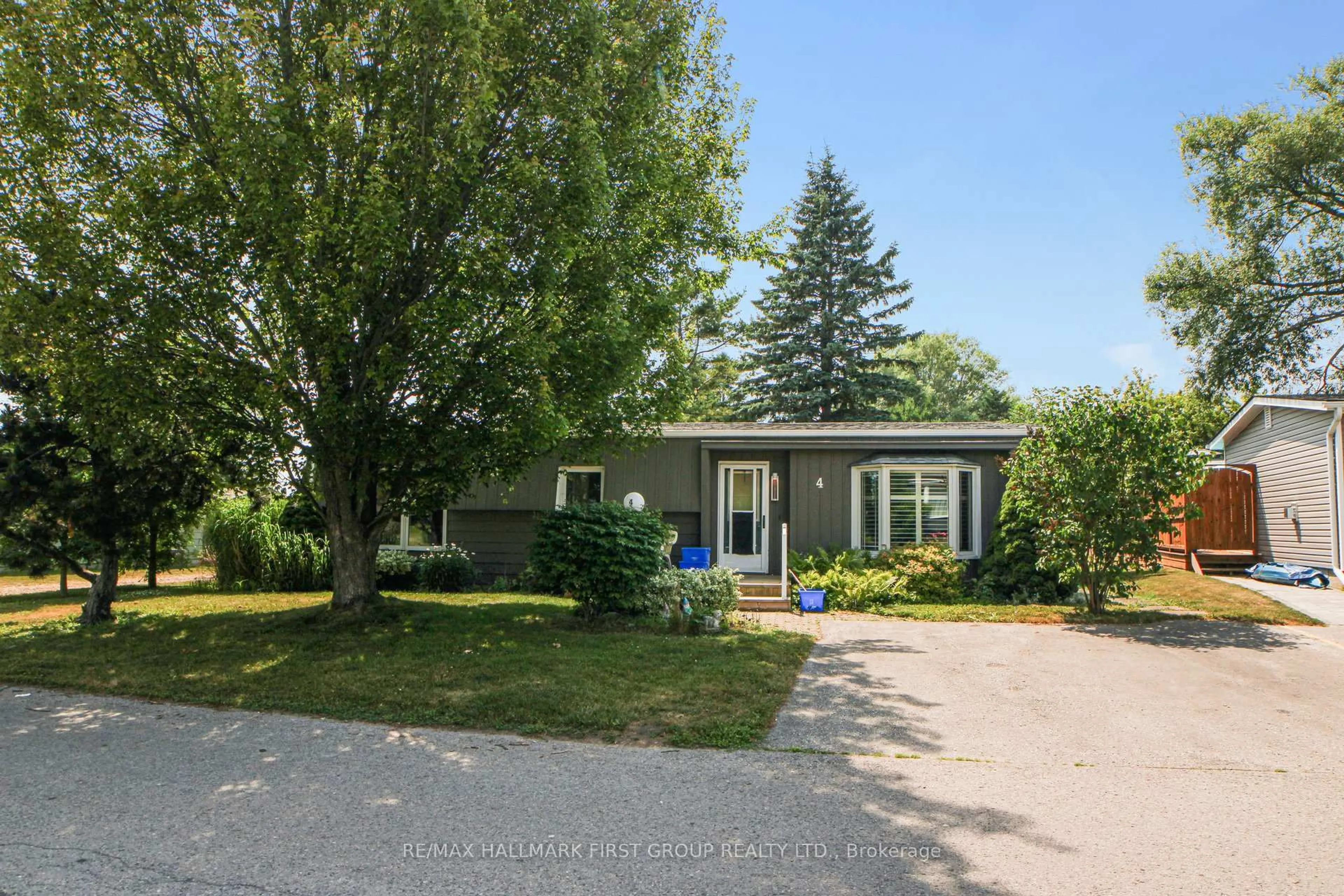 Unknown for 4 Kawartha Rd, Clarington Ontario L1B 1B9