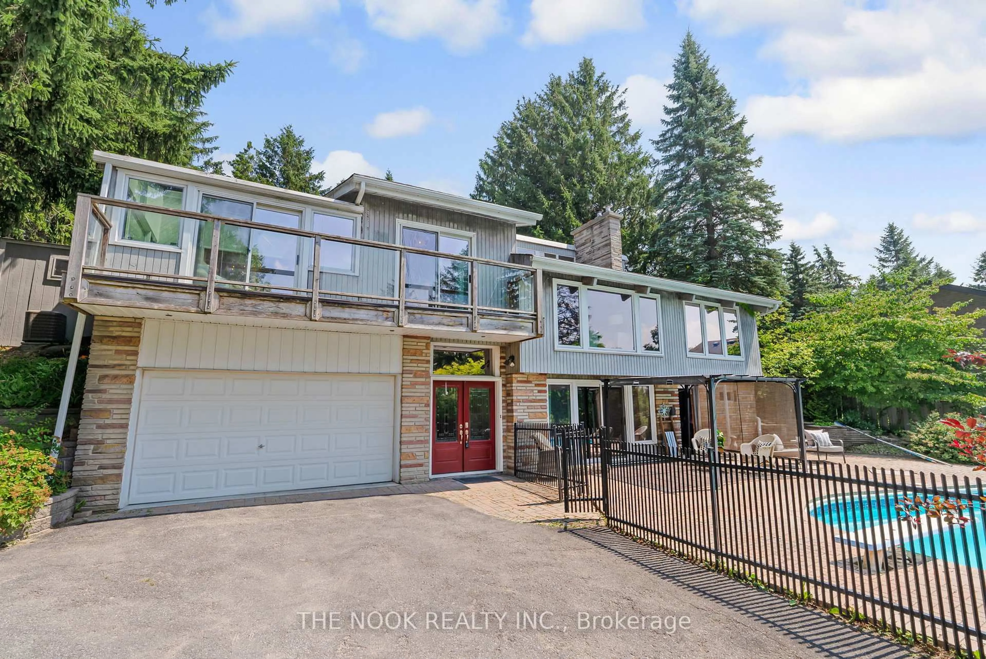A pic from outside/outdoor area/front of a property/back of a property/a pic from drone, unknown for 385 Fralicks Beach Rd, Scugog Ontario L9L 1B6