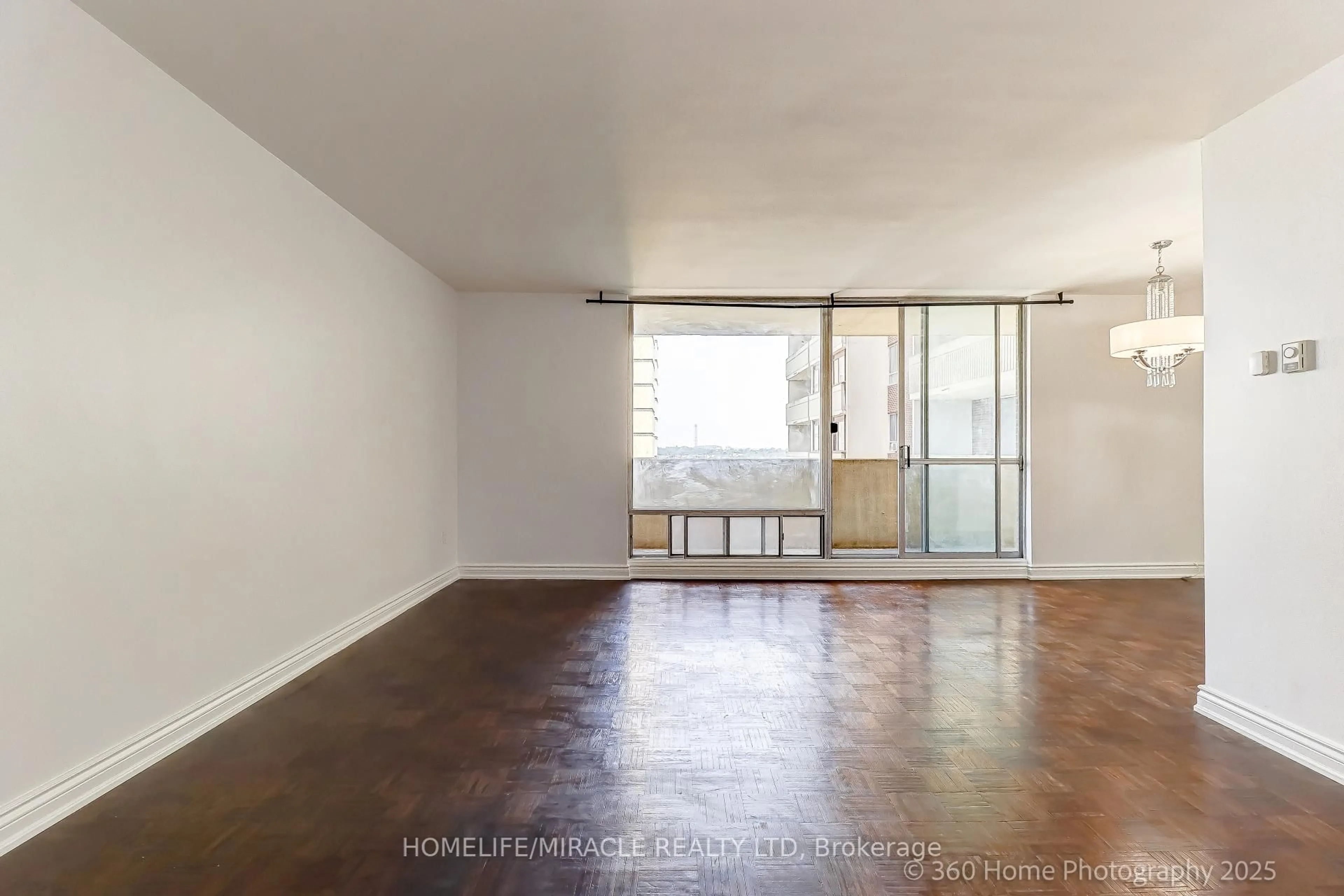 A pic of a room for 5 Massey Sq #1819, Toronto Ontario M4C 5L6